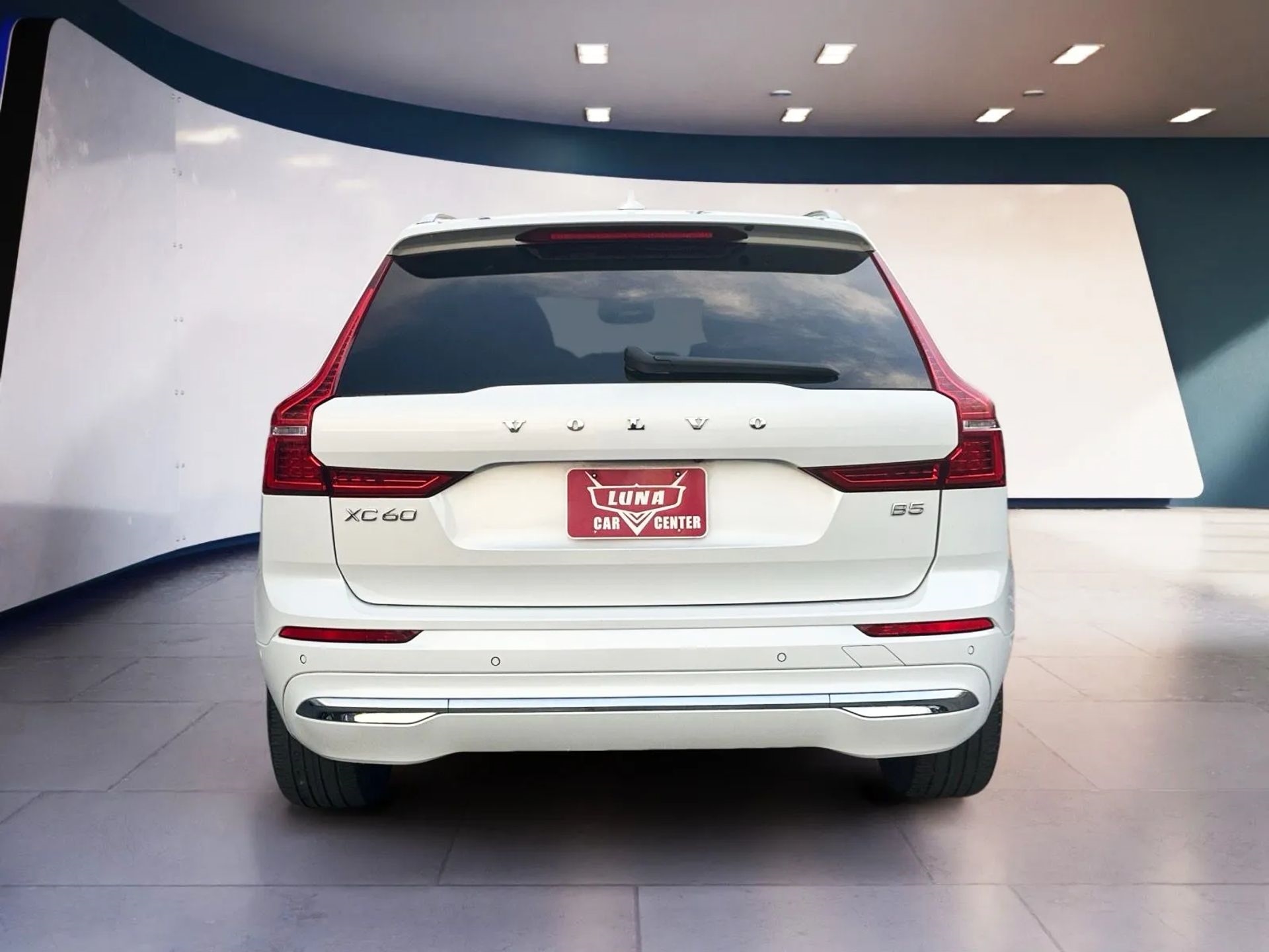 Volvo XC60 B5 FWD Plus Bright Theme 2023