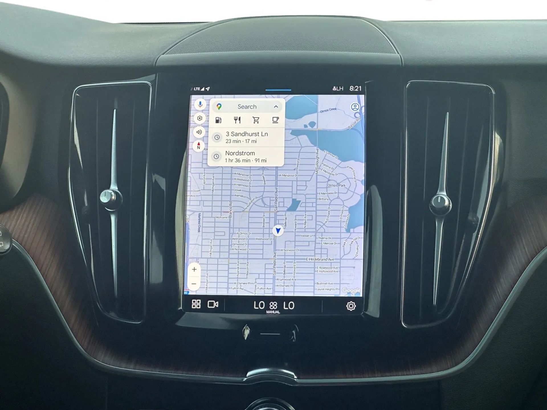 Volvo XC60 B5 FWD Plus Bright Theme 2023