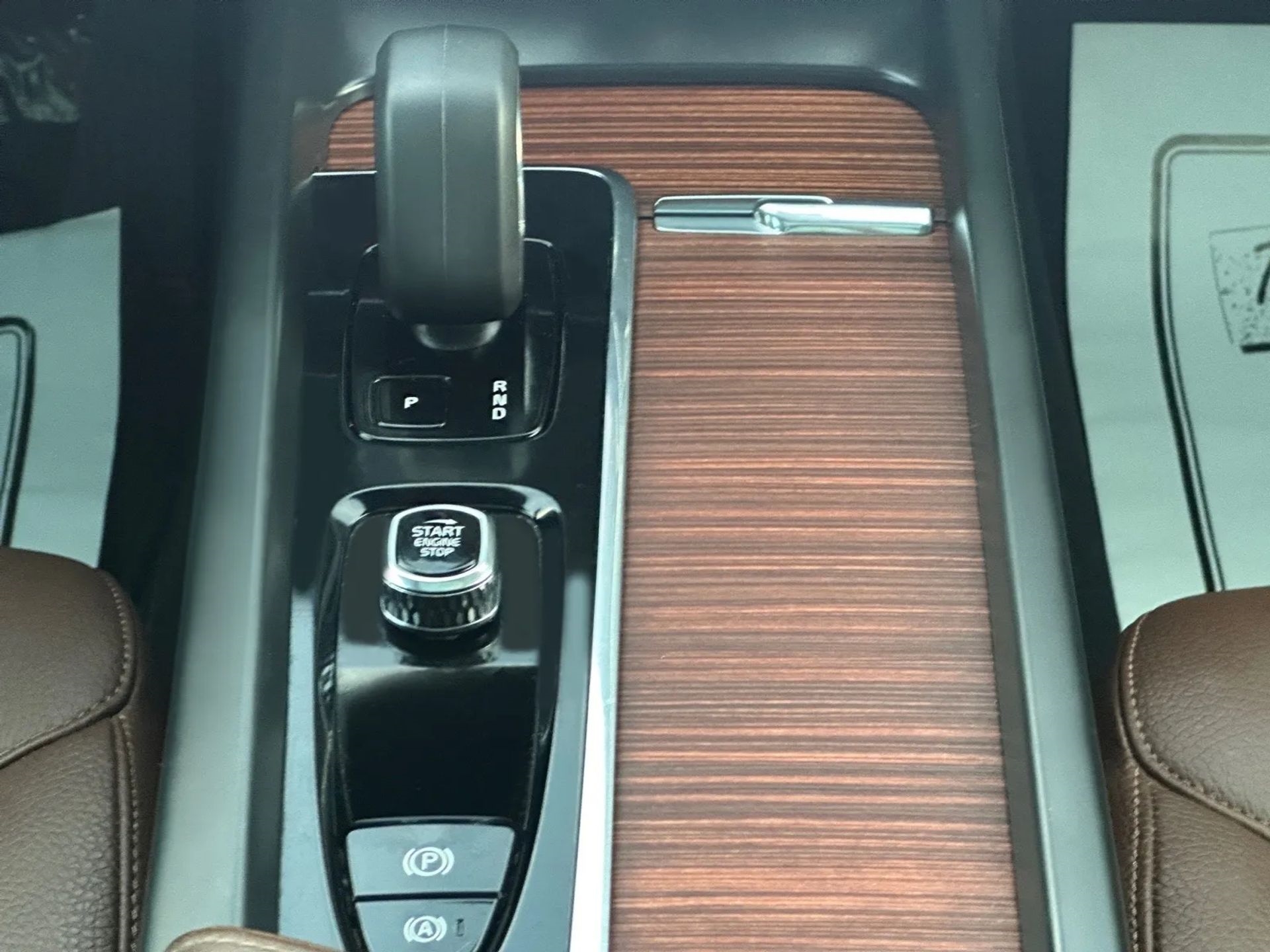 Volvo XC60 B5 FWD Plus Bright Theme 2023