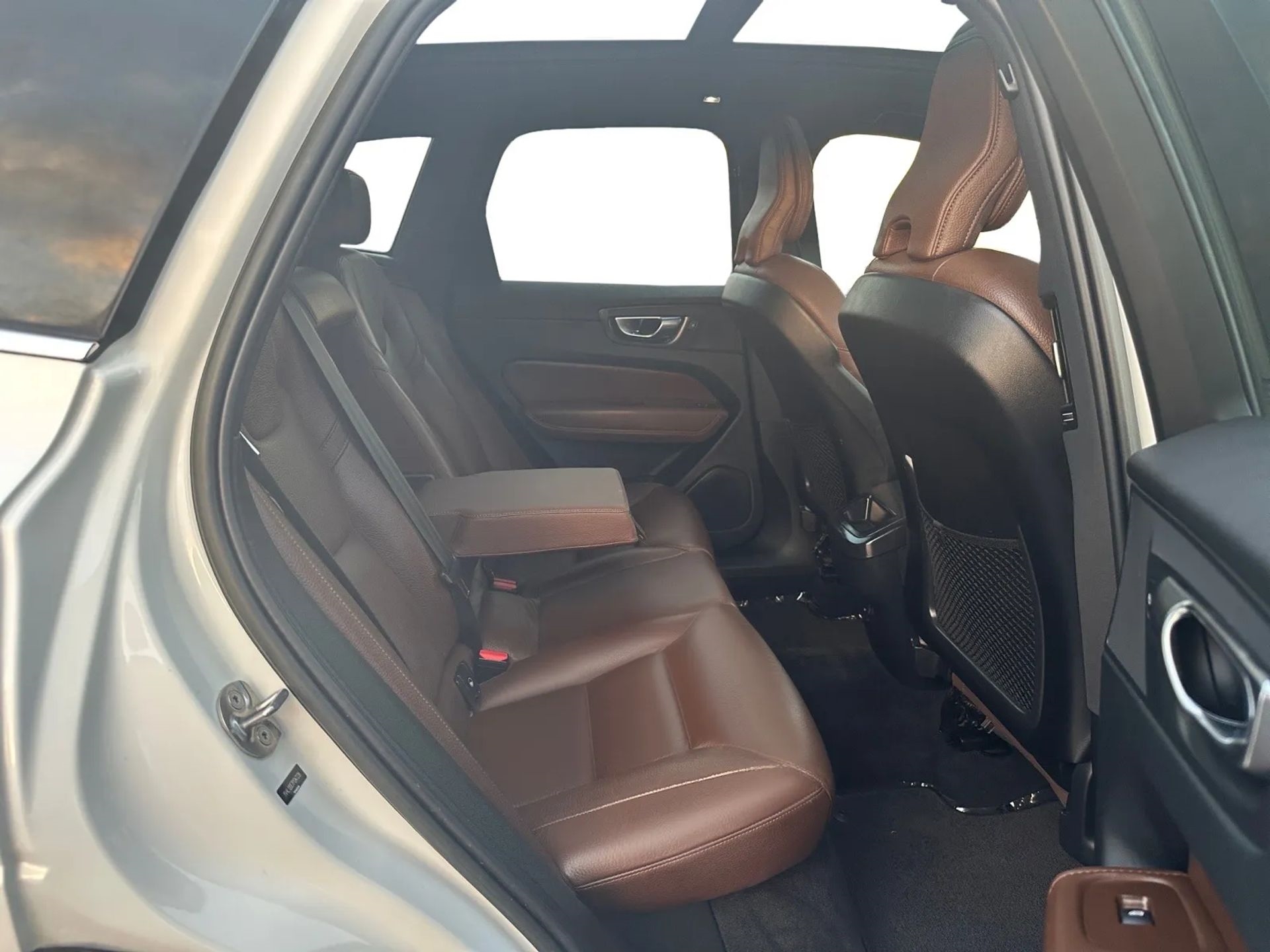 Volvo XC60 B5 FWD Plus Bright Theme 2023