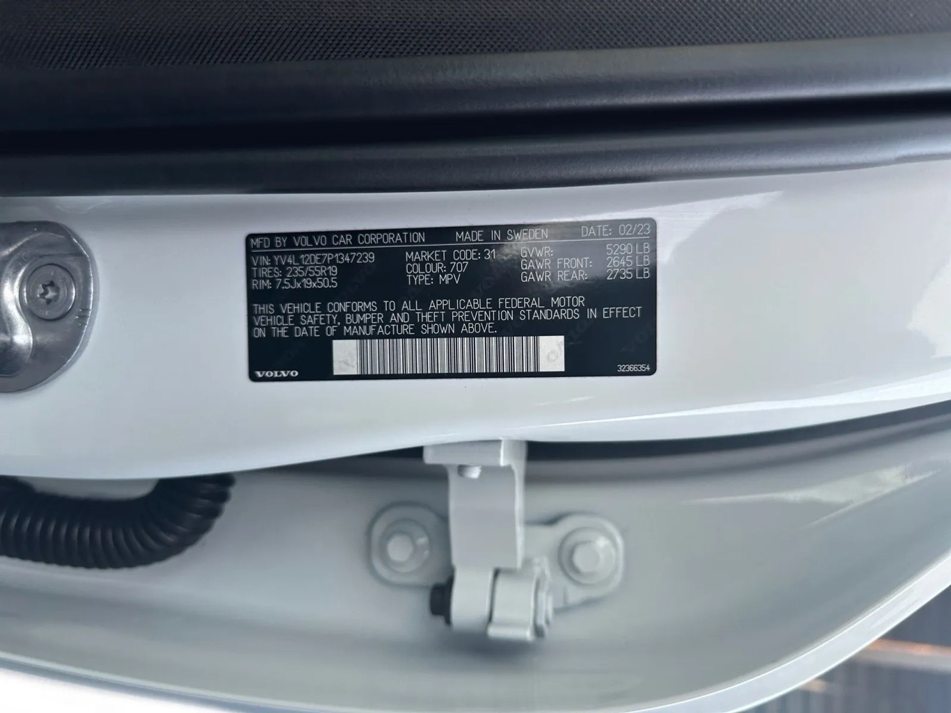 Volvo XC60 B5 FWD Plus Bright Theme 2023