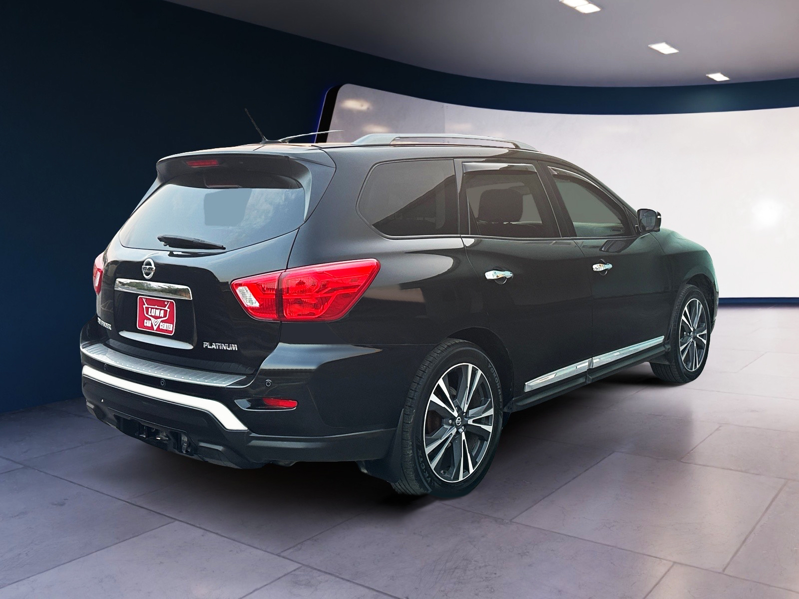 2018 Nissan Pathfinder Platinum photo 4