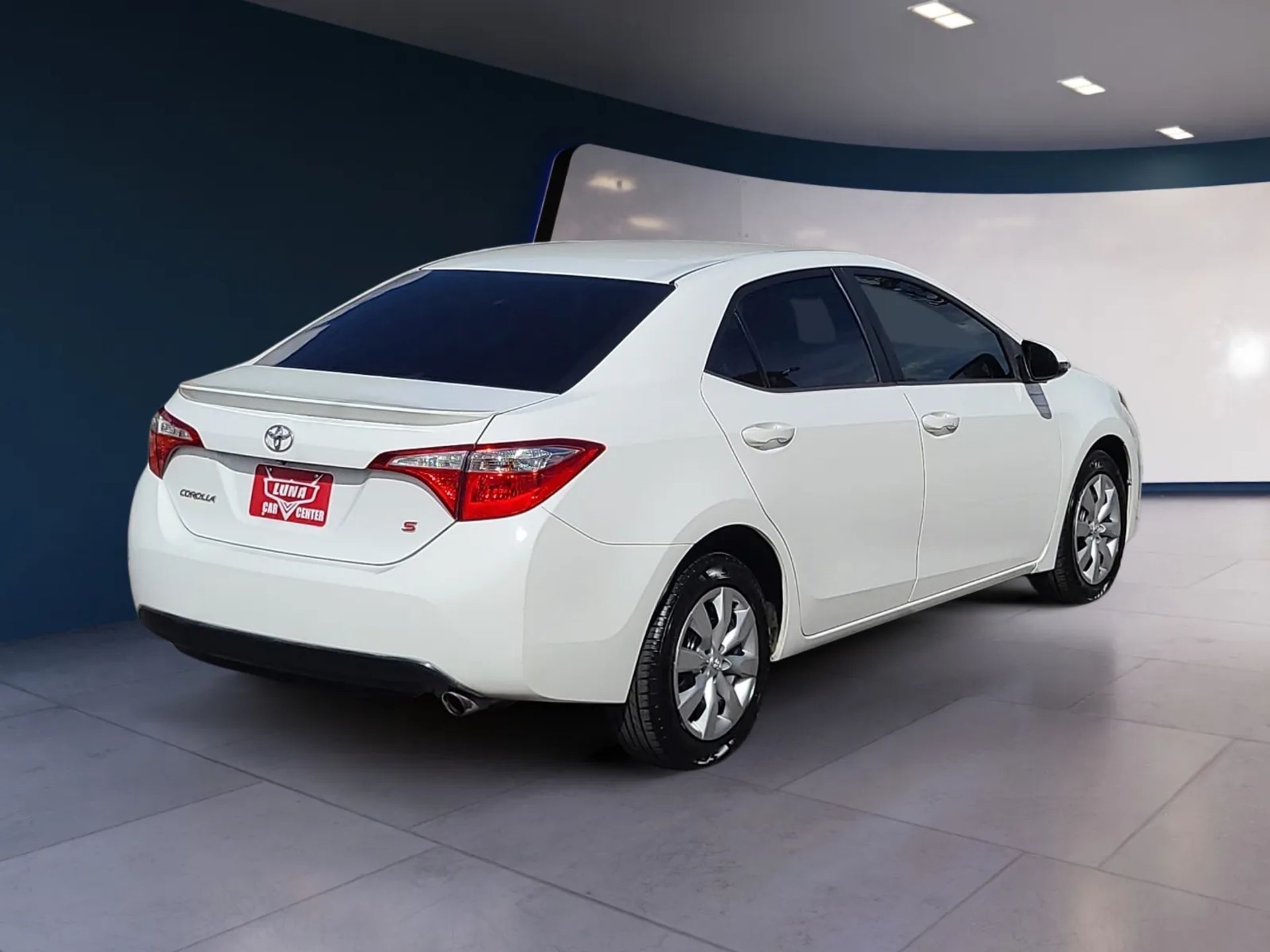Toyota Corolla 4dr Sdn CVT LE Premium (Natl) 2015