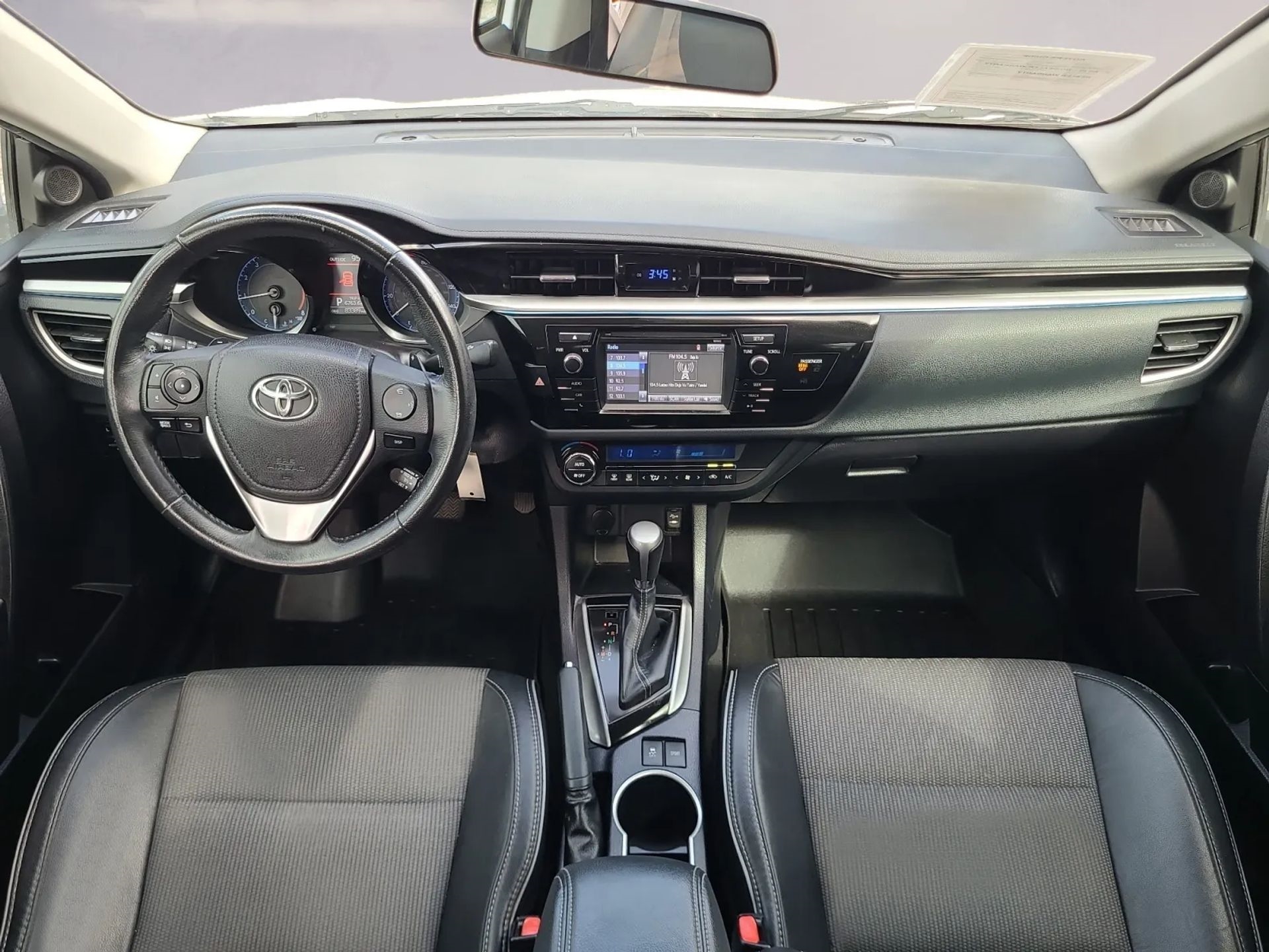 Toyota Corolla 4dr Sdn CVT LE Premium (Natl) 2015
