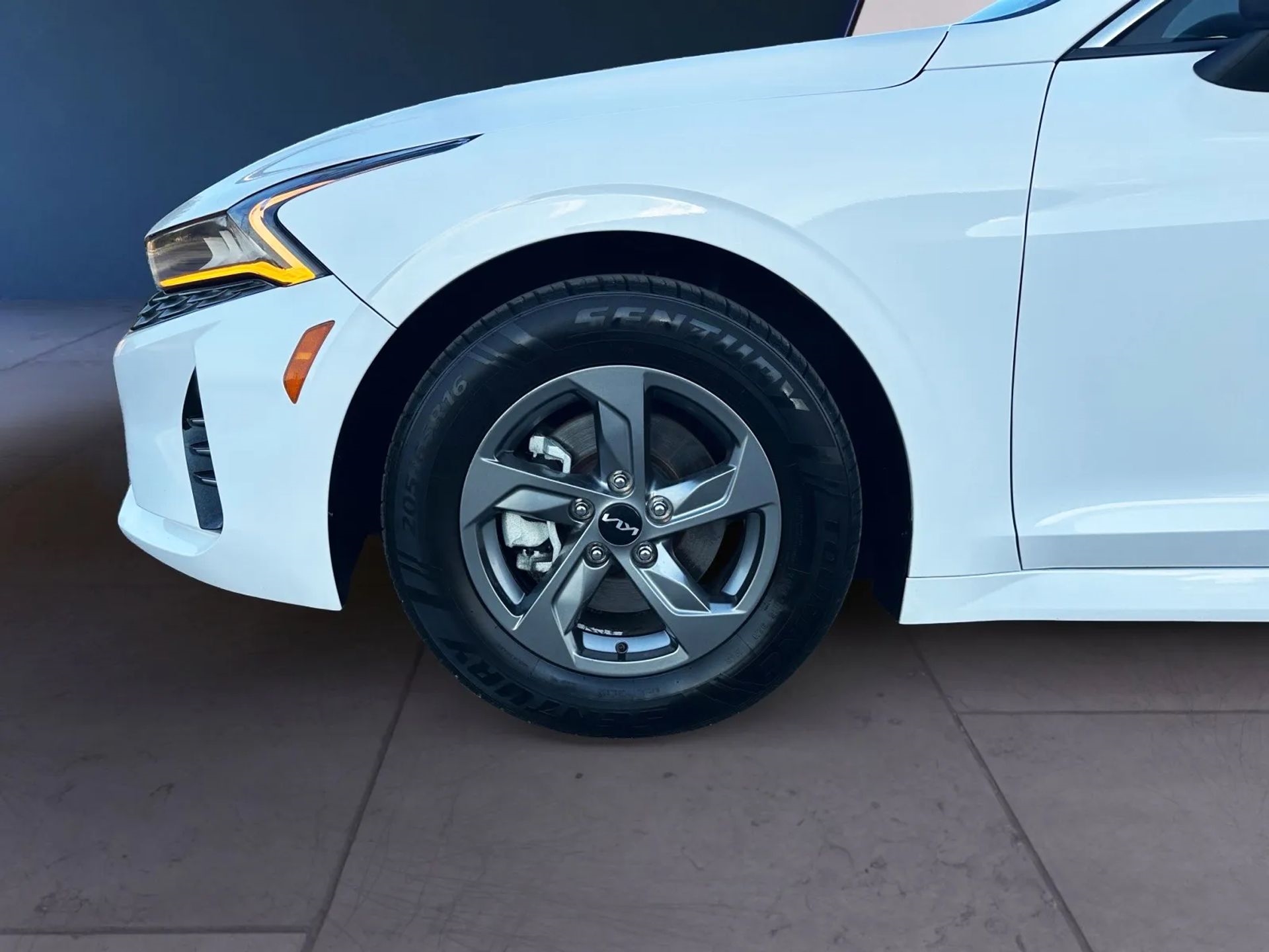 Kia K5 LXS Auto FWD 2022