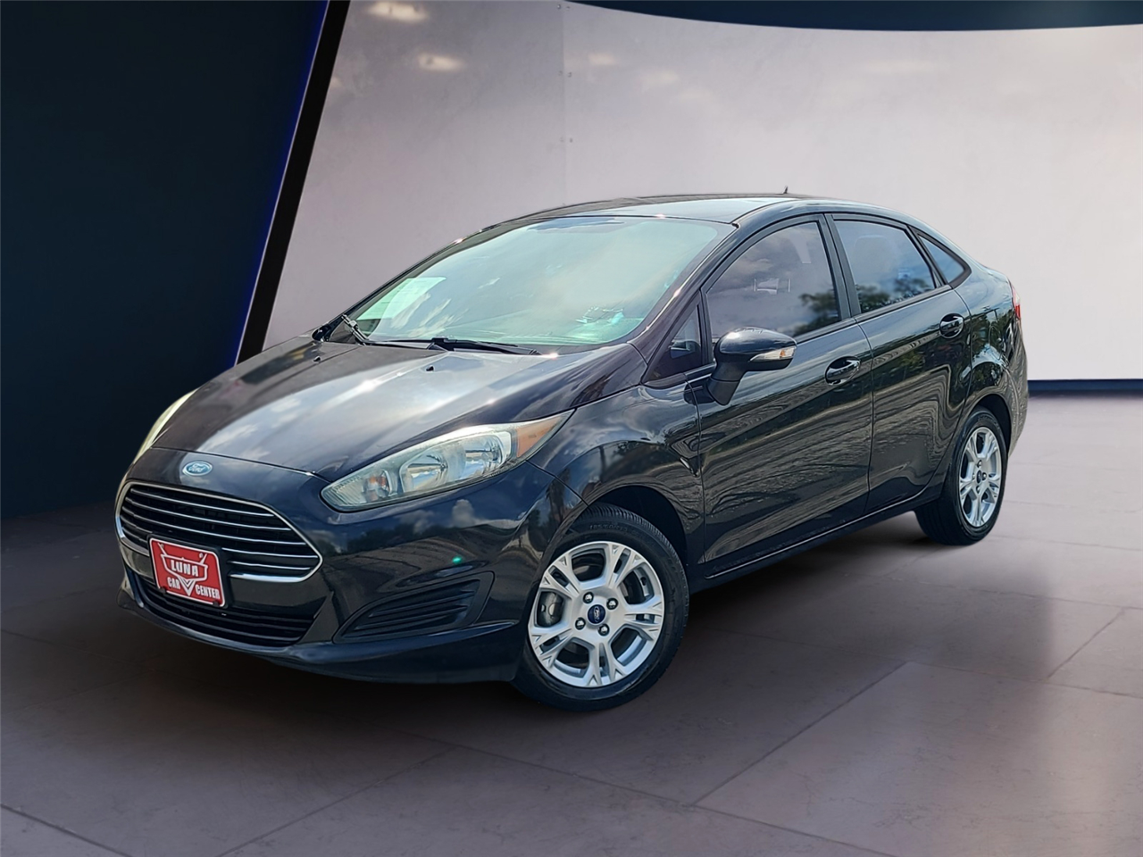 2015 Ford Fiesta 4dr Sdn SE