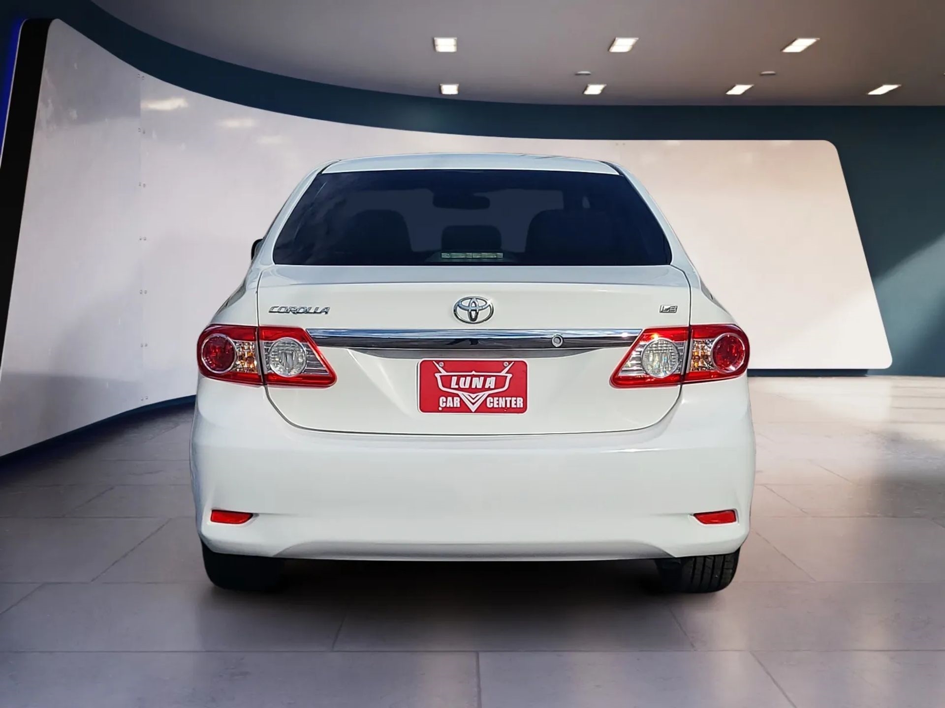 Toyota Corolla 4dr Sdn Auto LE (Natl) 2011