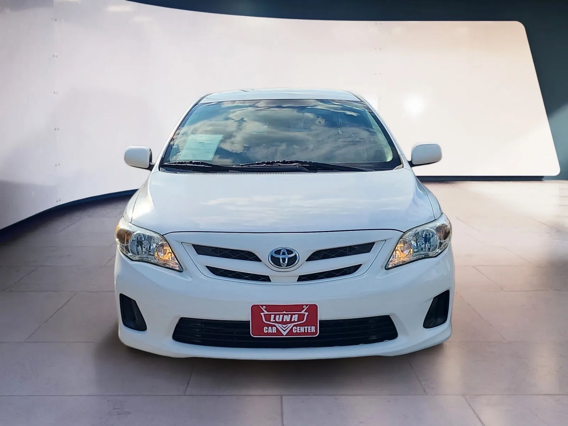 Toyota Corolla 4dr Sdn Auto LE (Natl) 2011