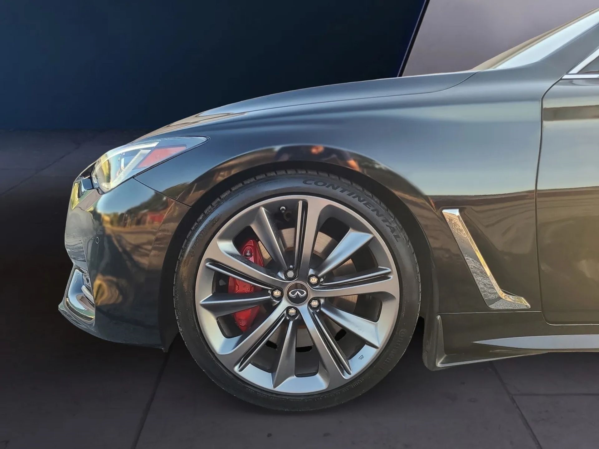 Infiniti Q60 Red Sport 400 RWD 2019