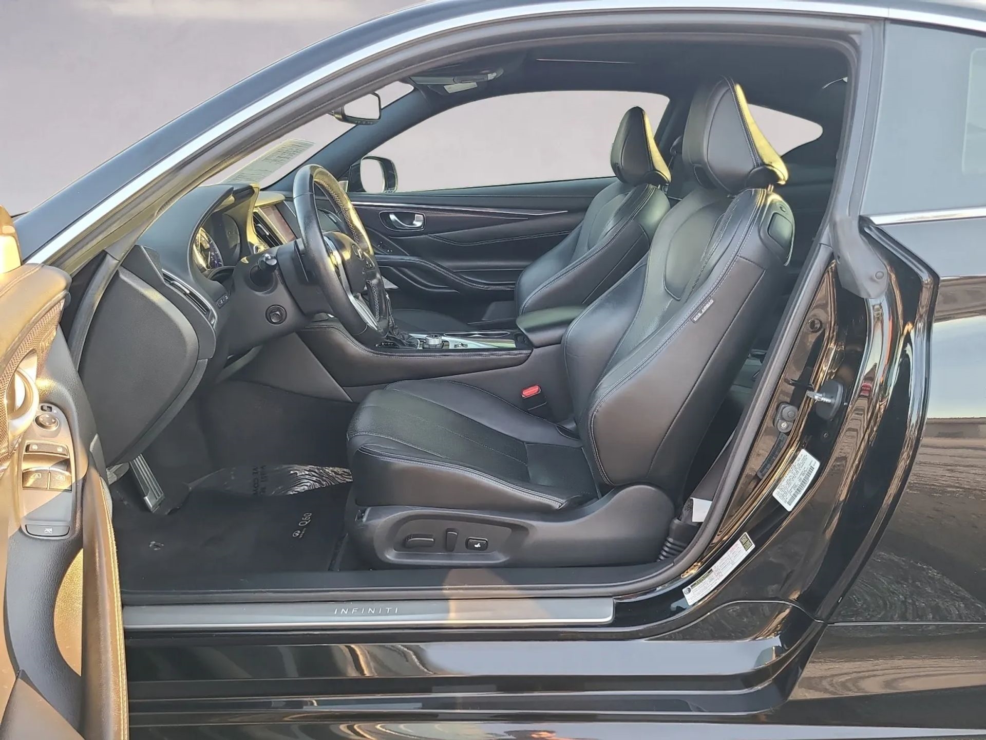 Infiniti Q60 Red Sport 400 RWD 2019