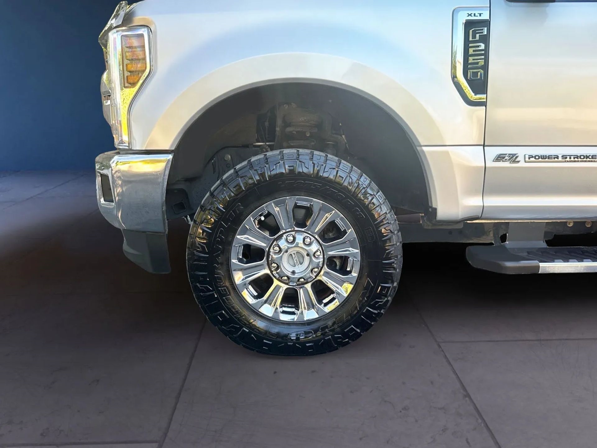 Ford Super Duty F-250 SRW King Ranch 4WD Crew Cab 8' Box 2019