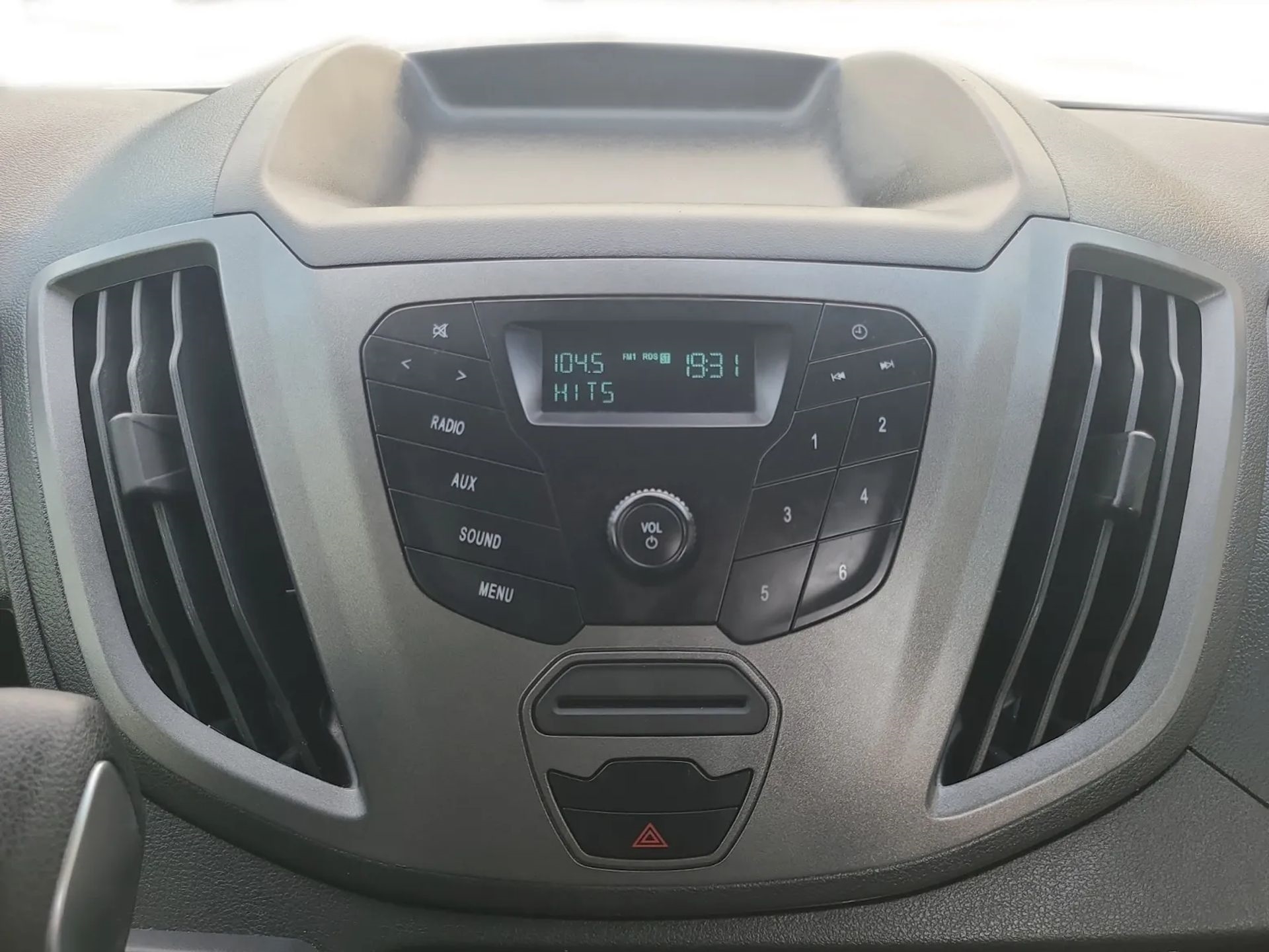 Ford Transit Passenger Wagon T-150 130" Med Roof XLT Sliding RH Dr 2018