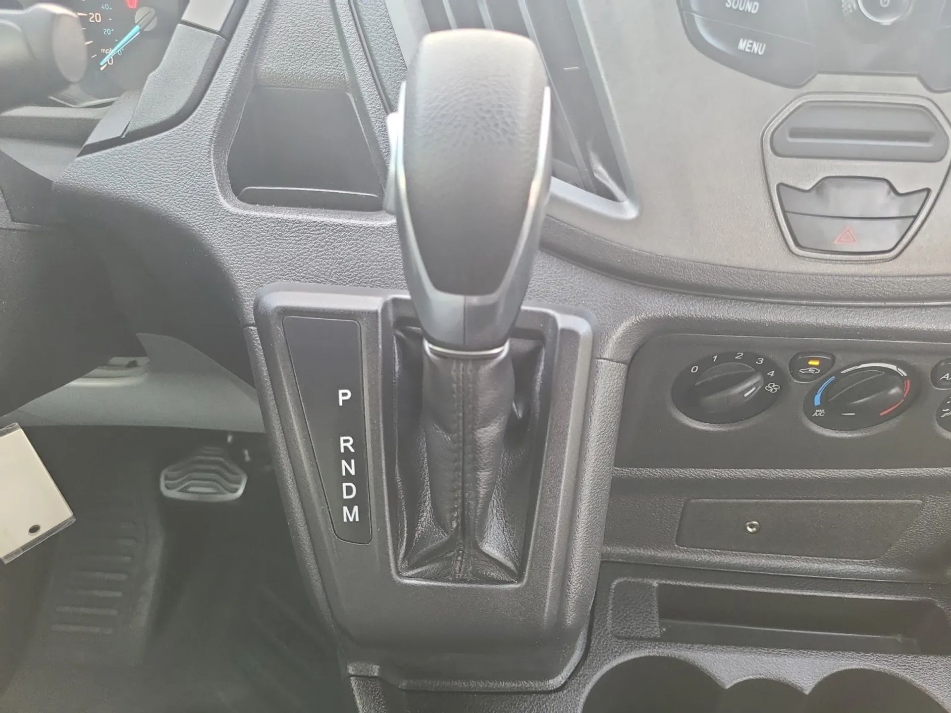Ford Transit Passenger Wagon T-150 130" Med Roof XLT Sliding RH Dr 2018