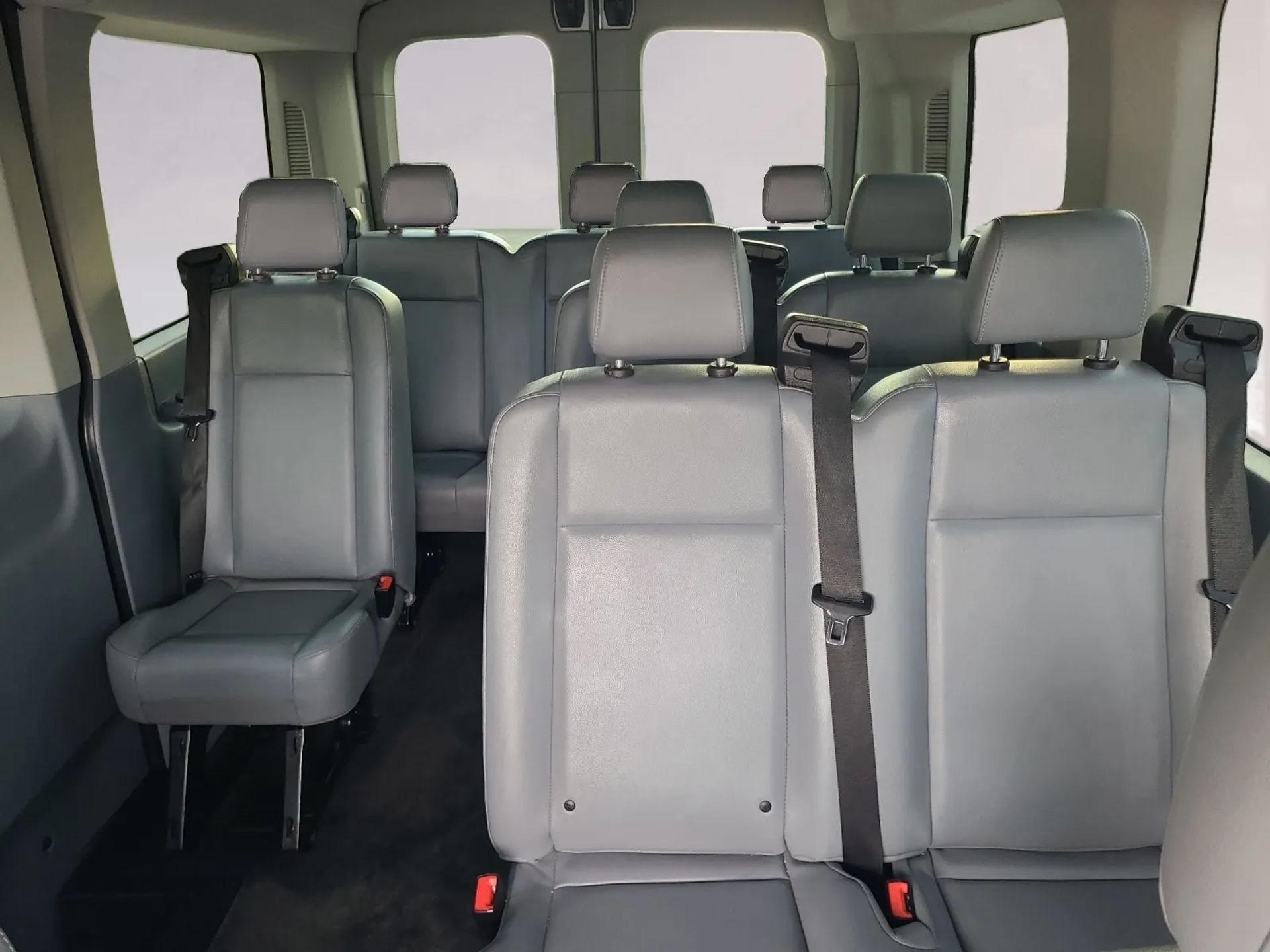 Ford Transit Passenger Wagon T-150 130" Med Roof XLT Sliding RH Dr 2018
