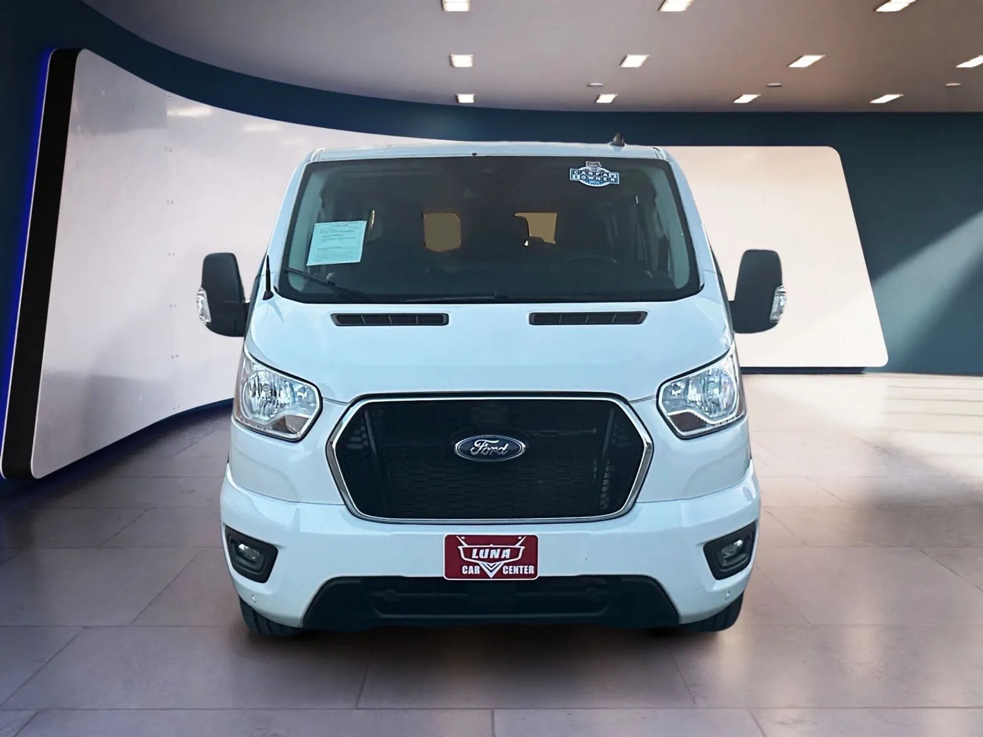 Ford Transit Passenger Wagon T-350 148" Low Roof XL RWD 2021