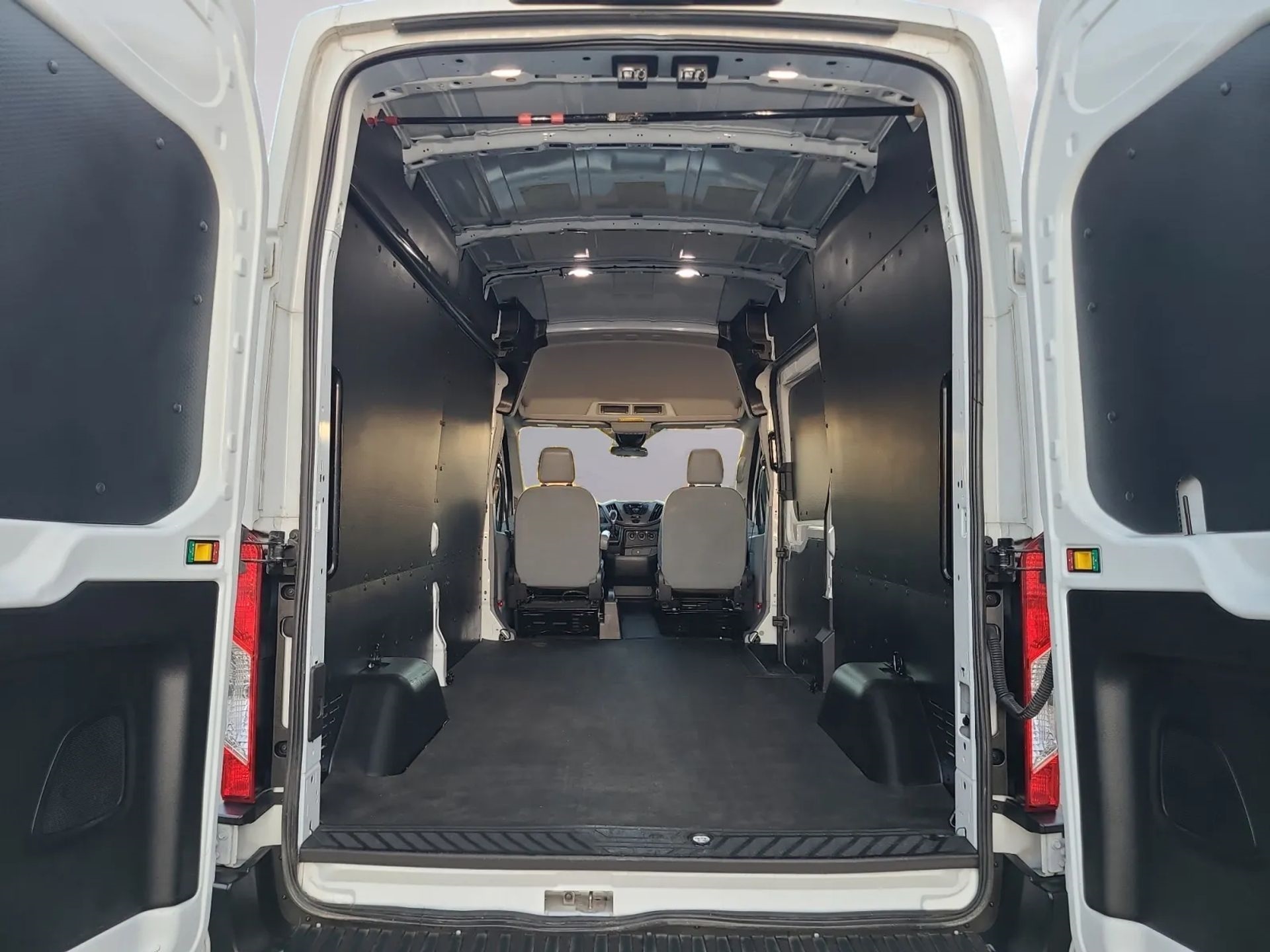 Ford Transit Van T-250 148" Hi Rf 9000 GVWR Sliding RH Dr 2019
