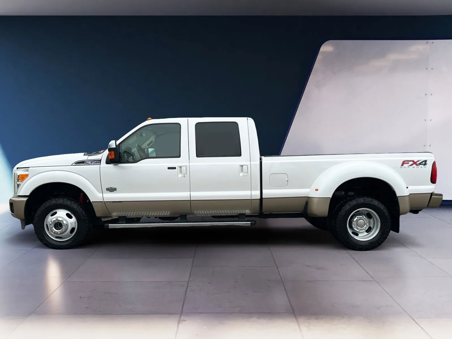 Ford Super Duty F-350 DRW 4WD Crew Cab 172" King Ranch 2012