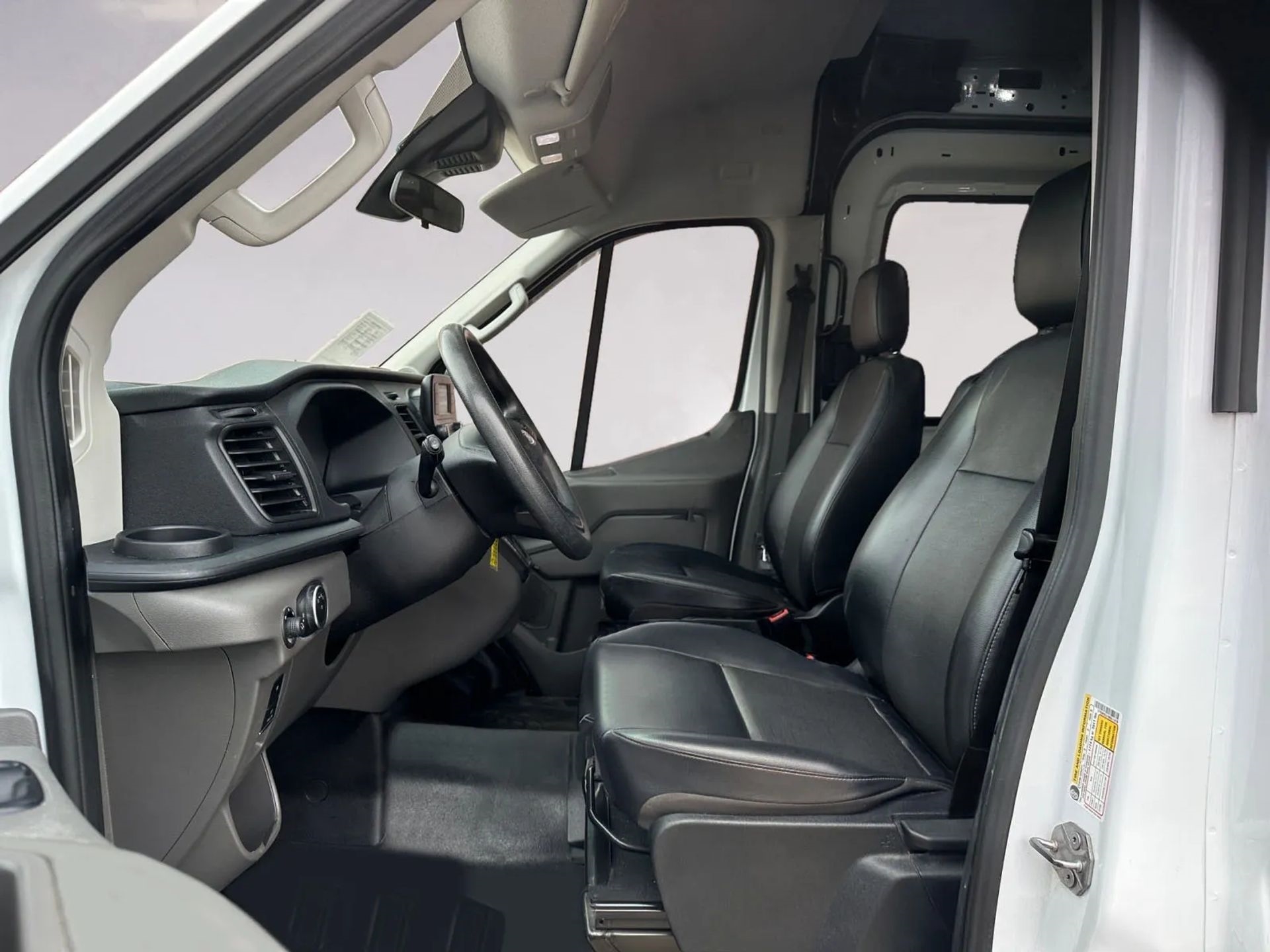 Ford Transit Cargo Van T-350 130" Med Rf 9500 GVWR RWD 2021