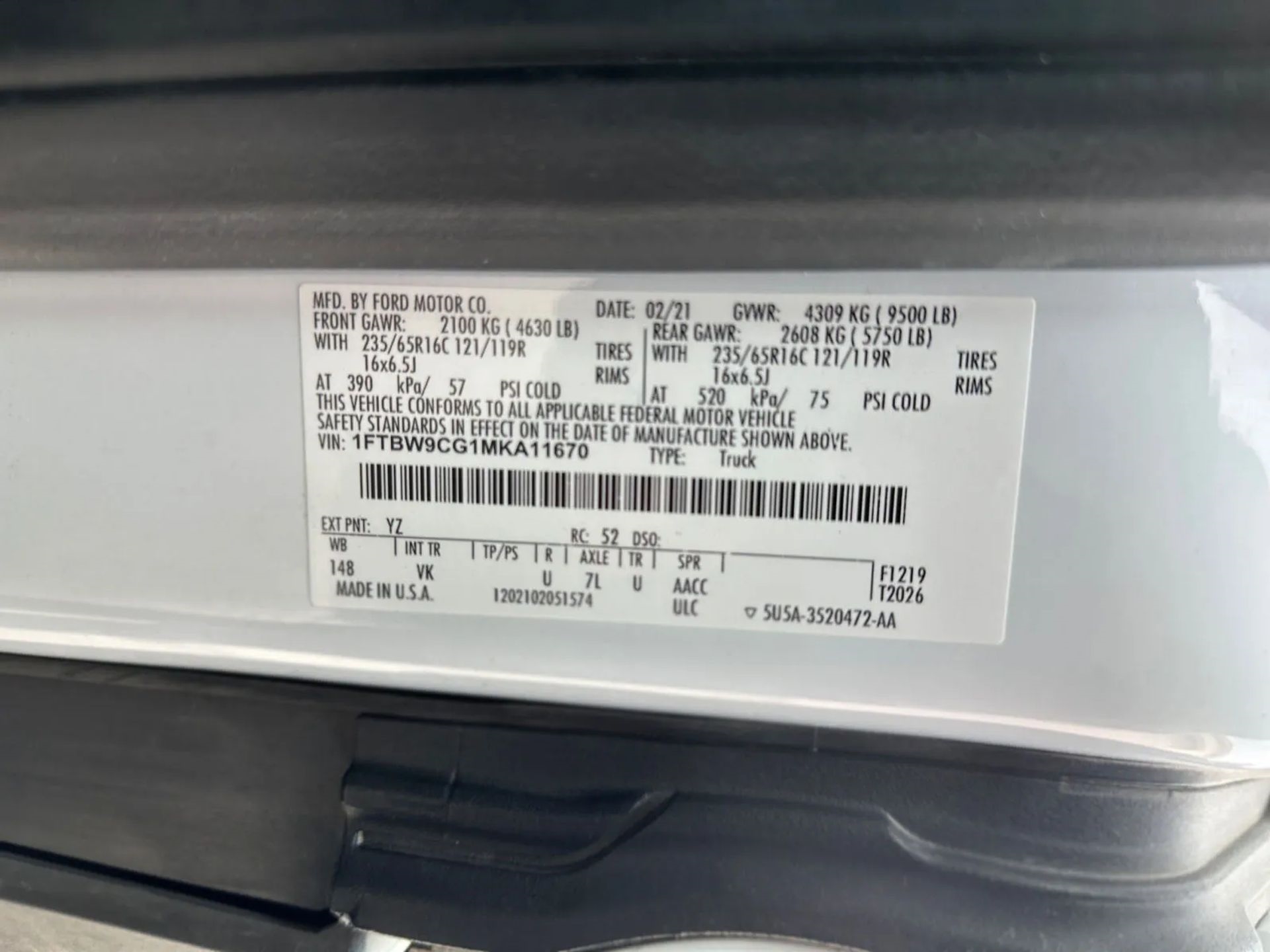 Ford Transit Cargo Van T-350 130" Med Rf 9500 GVWR RWD 2021