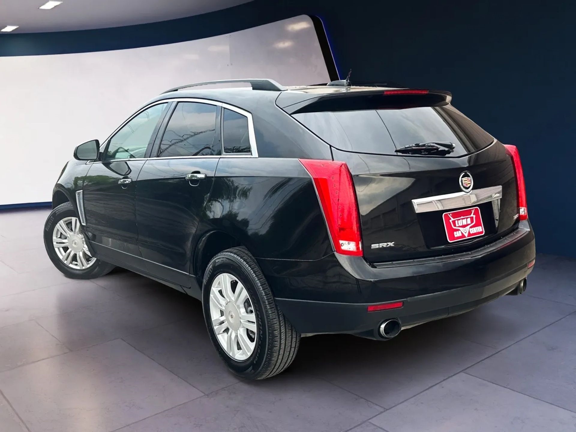 Cadillac SRX FWD 4dr Base 2016