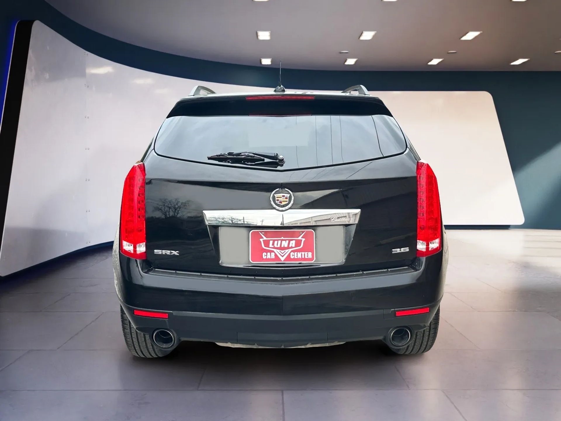 Cadillac SRX FWD 4dr Base 2016