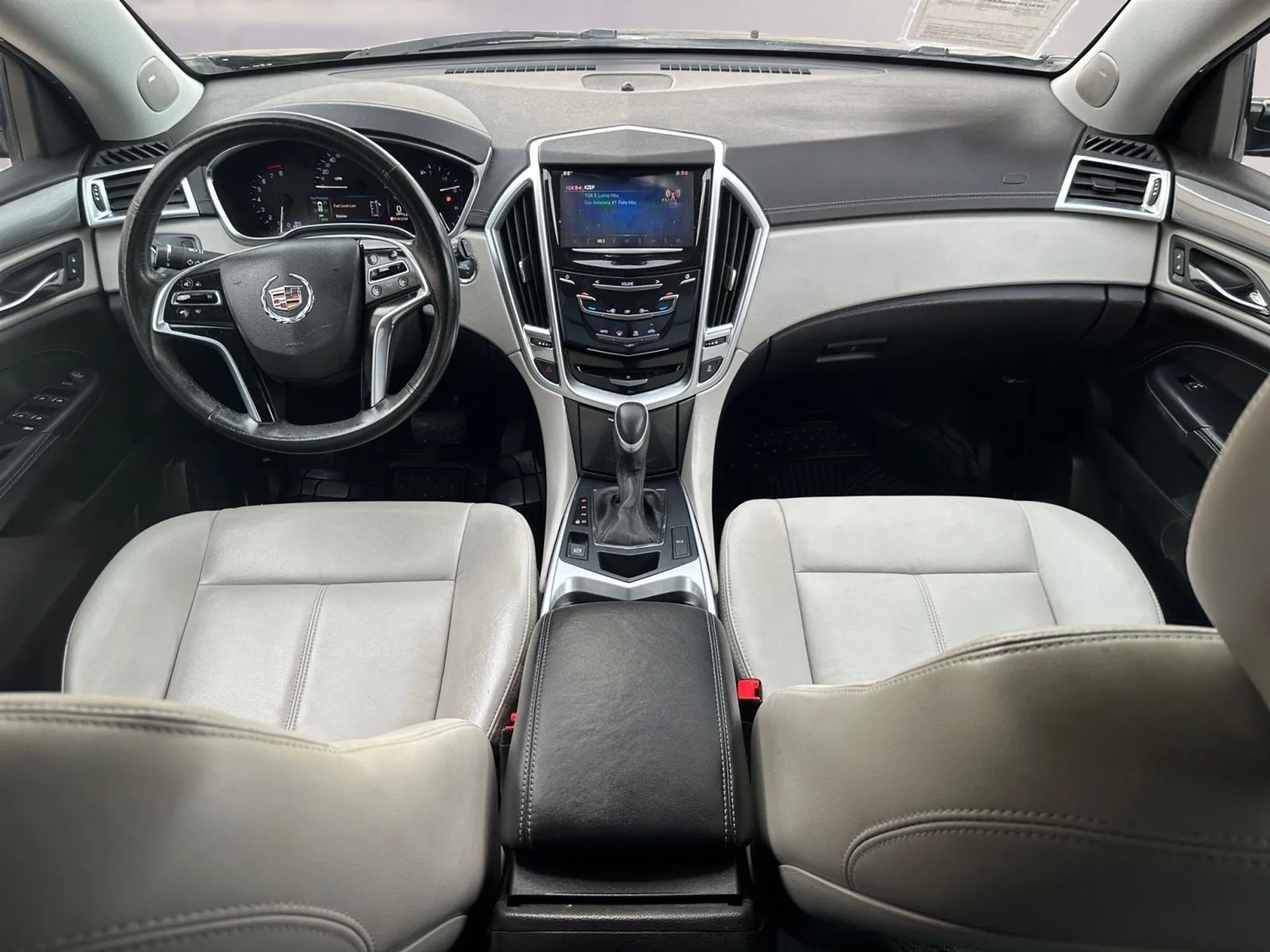 Cadillac SRX FWD 4dr Base 2016