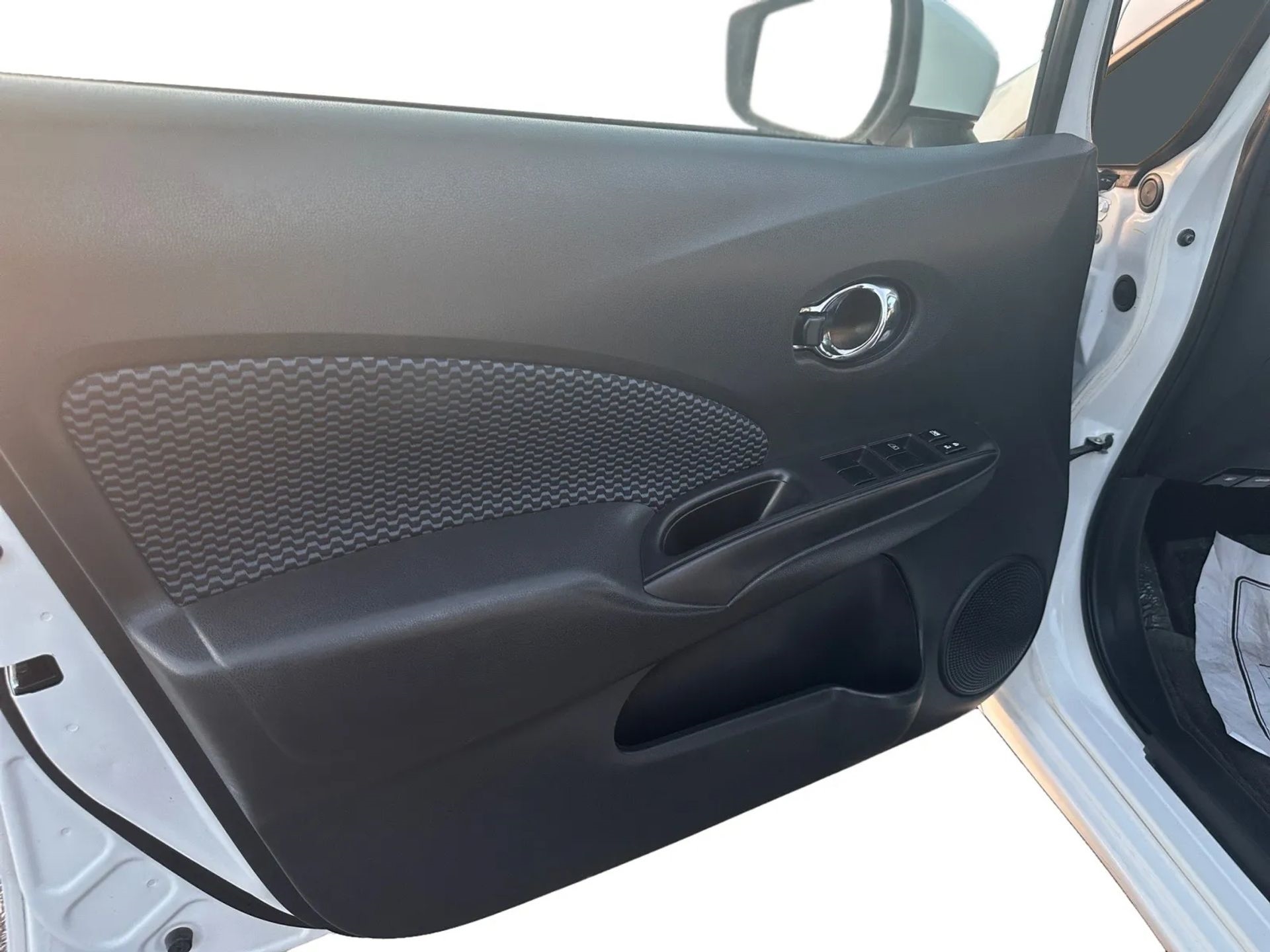 Nissan Versa Note 5dr HB CVT 1.6 SV 2016