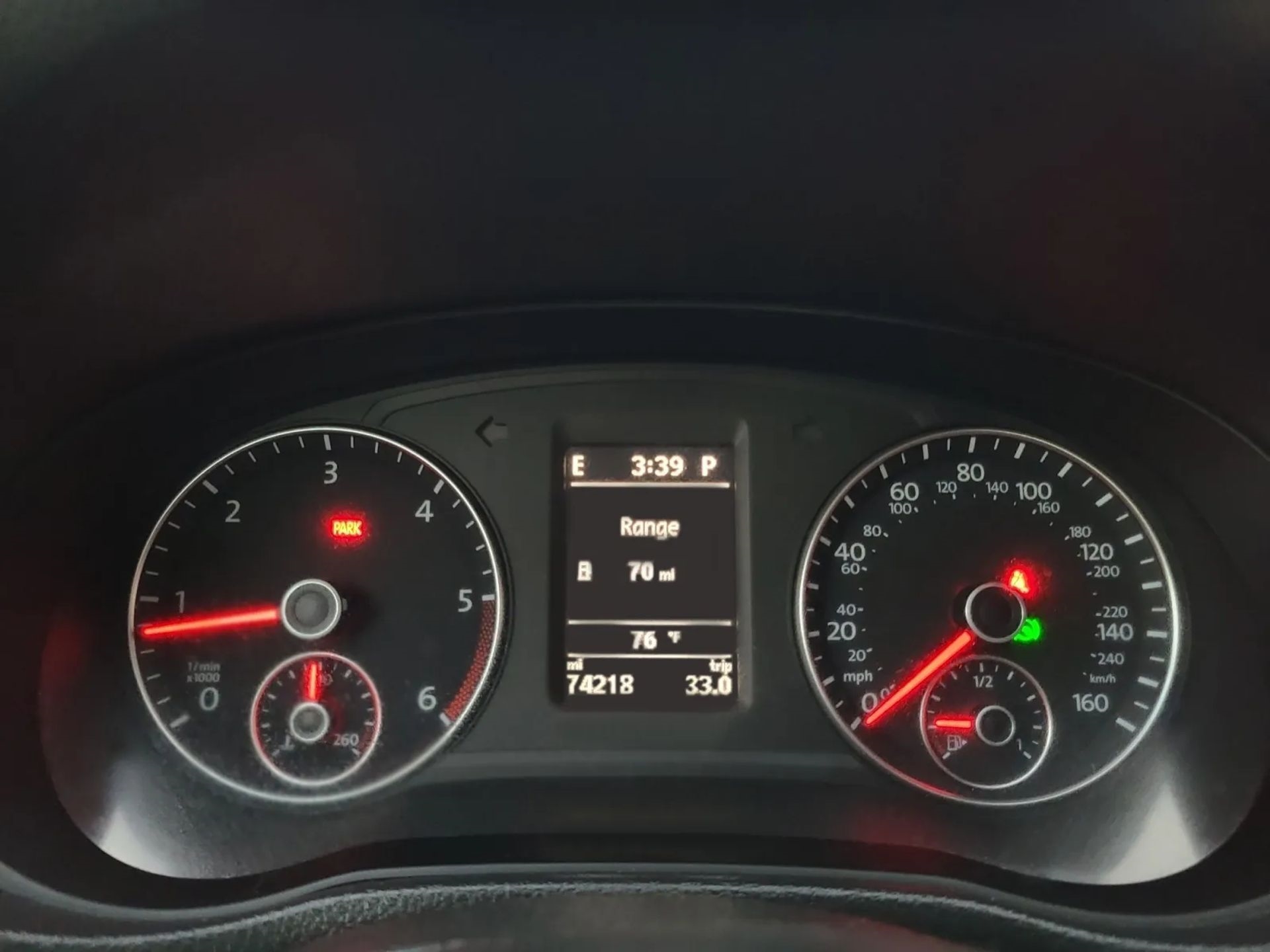 Volkswagen Passat 4dr Sdn 2.0L Manual  TDI SE 2014