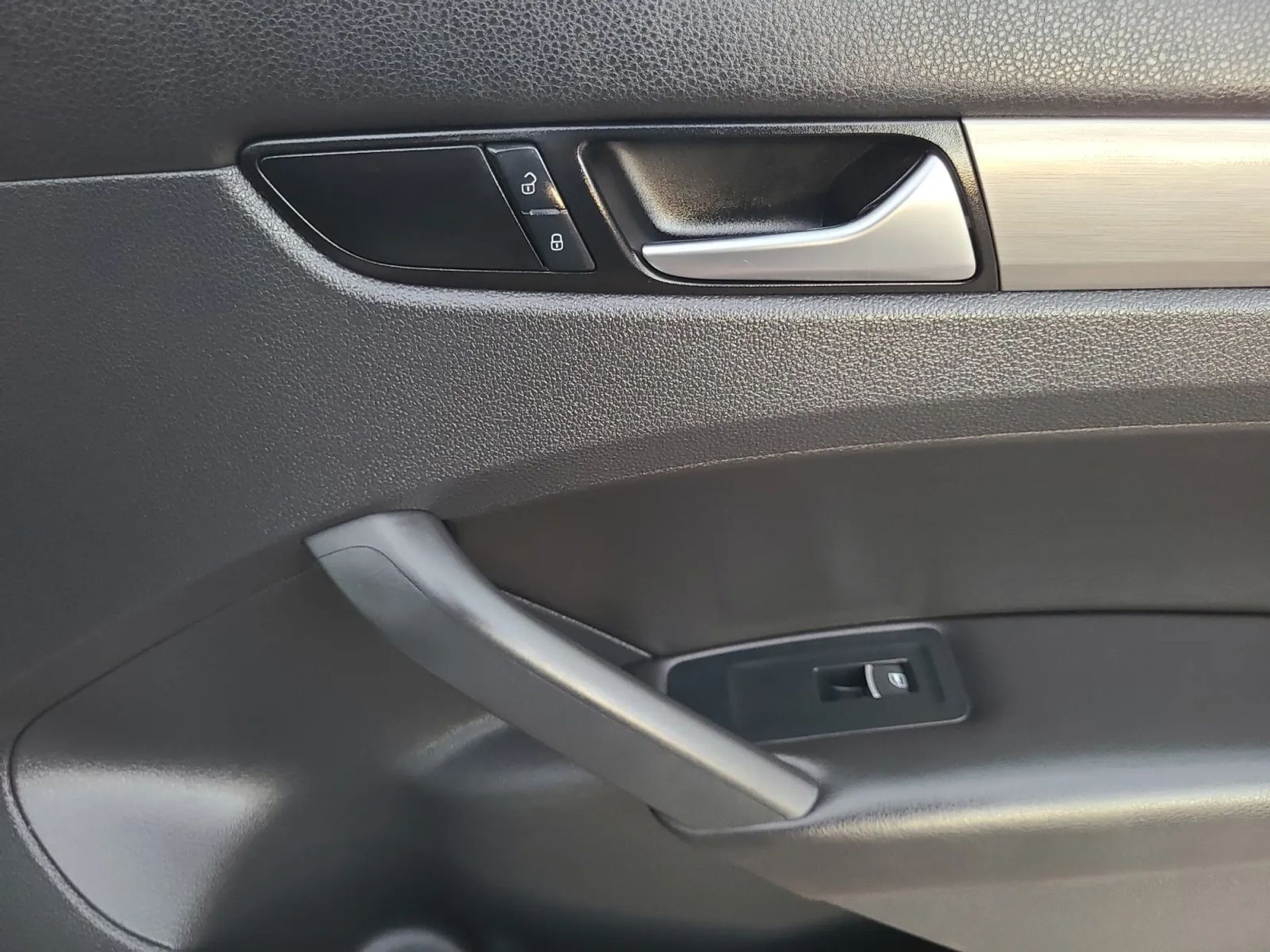 Volkswagen Passat 4dr Sdn 2.0L Manual  TDI SE 2014