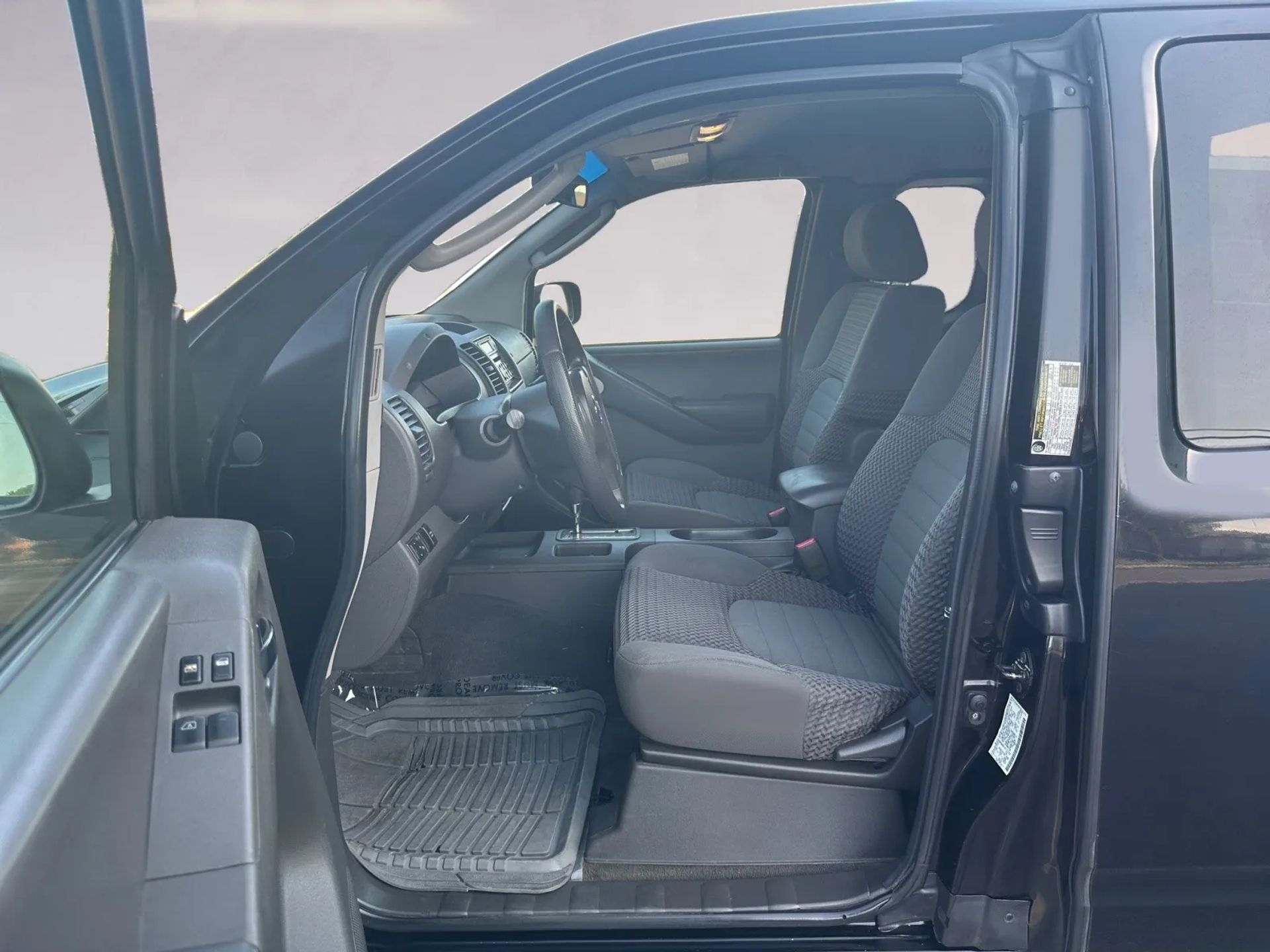 Nissan Frontier SE King Cab V6 Auto 4WD 2006