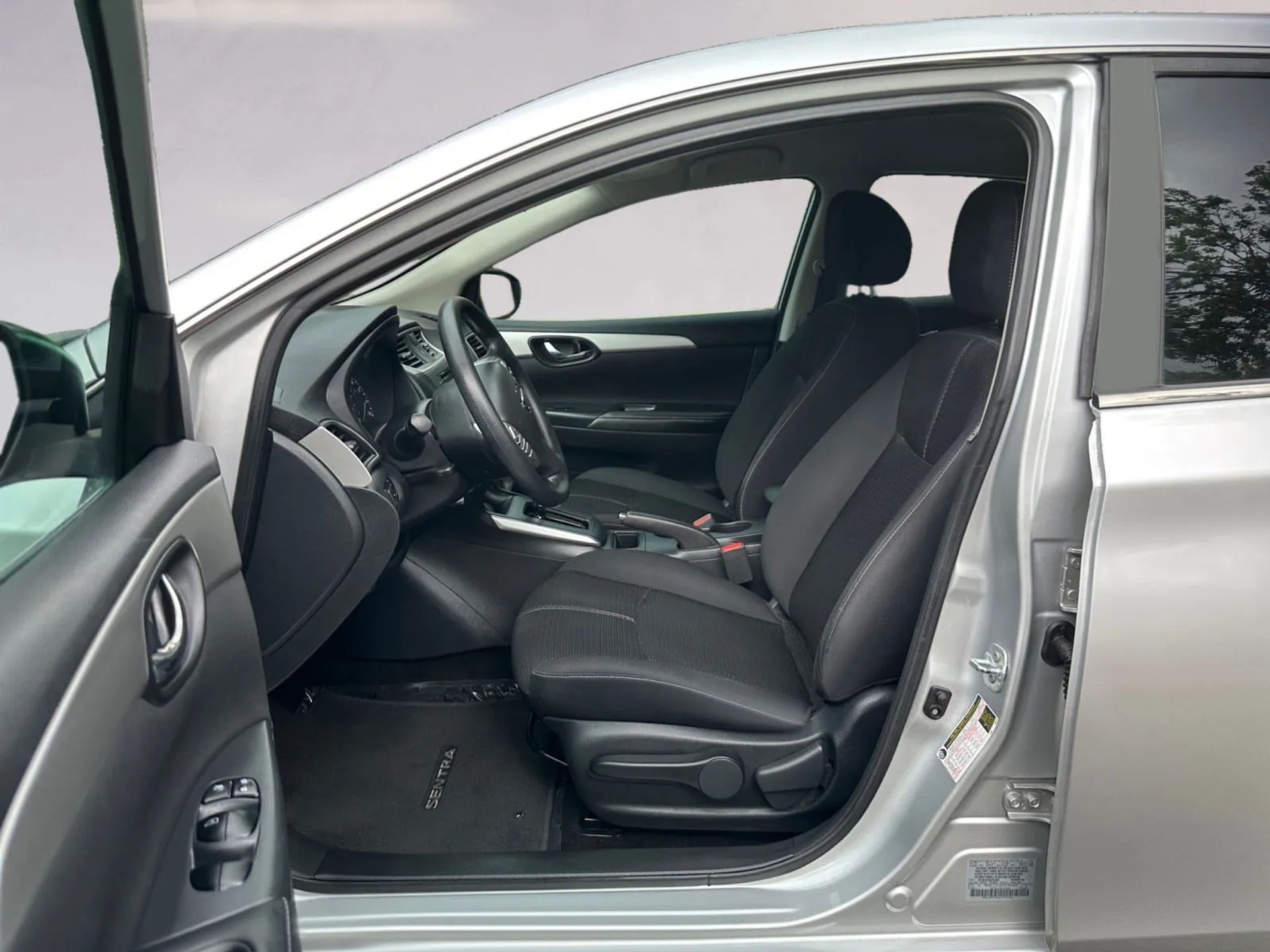 Nissan Sentra S CVT 2017