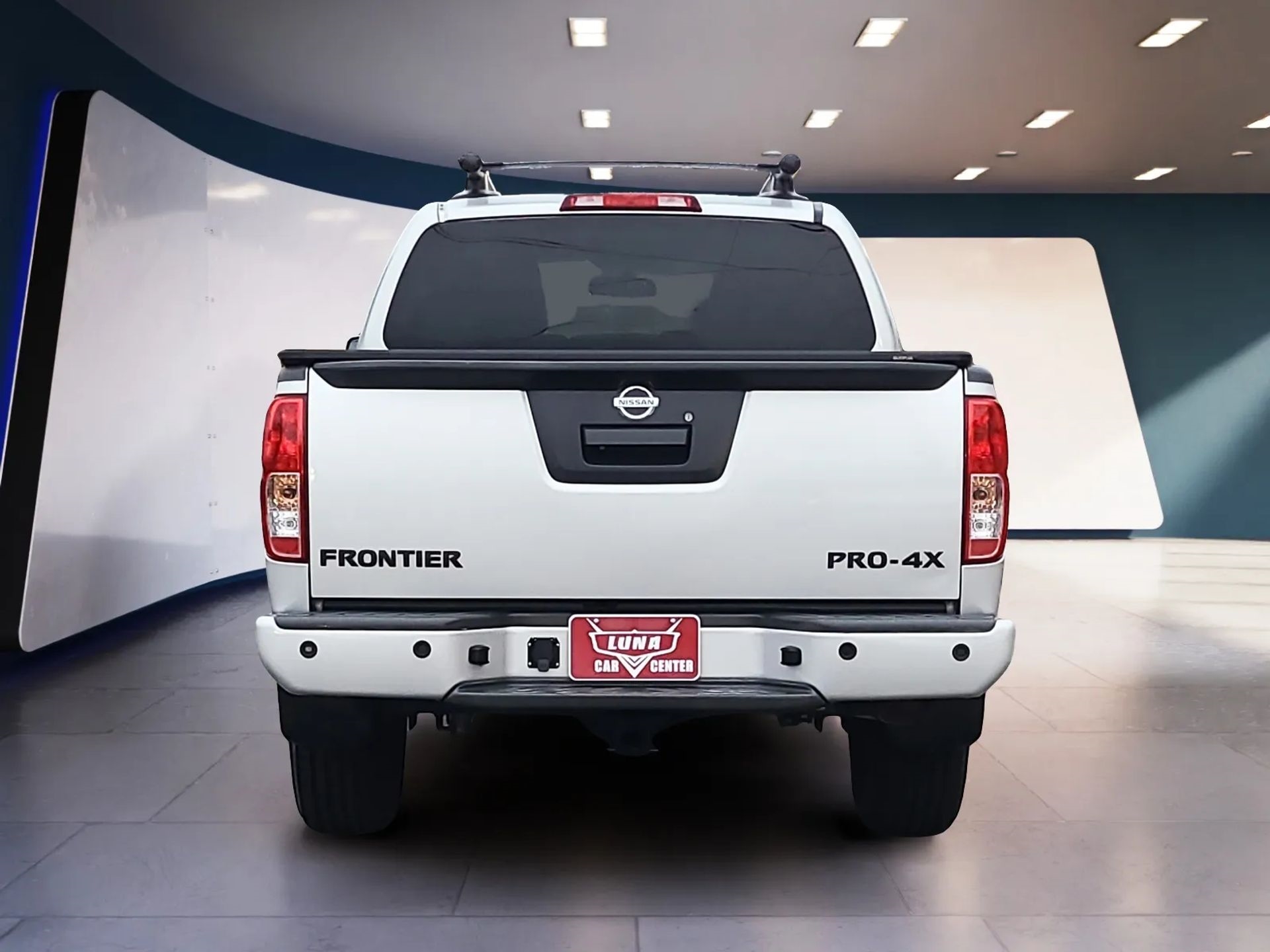 Nissan Frontier 4WD Crew Cab SWB Auto PRO-4X 2013