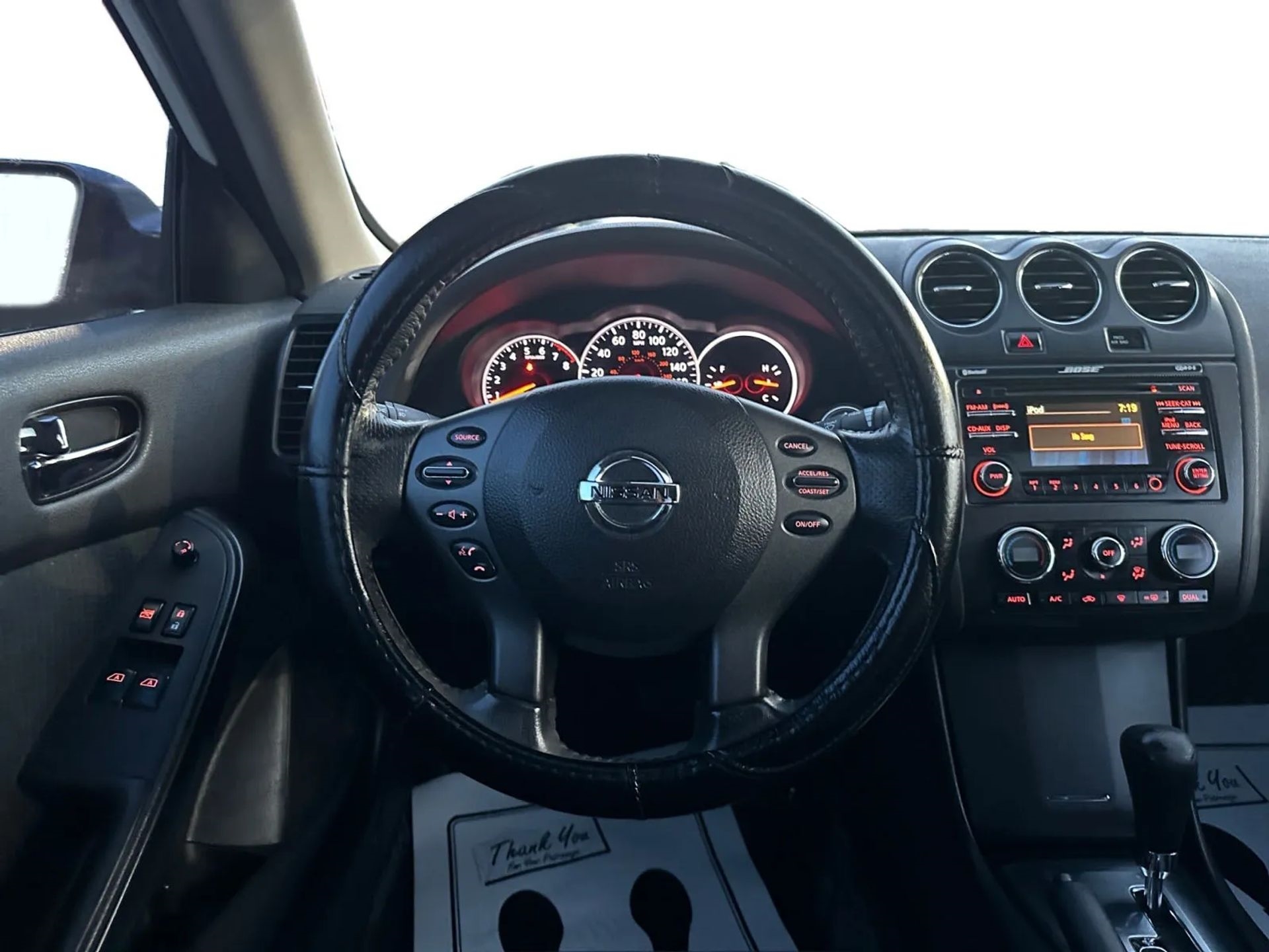 Nissan Altima 2dr Cpe V6 CVT 3.5 SR 2012