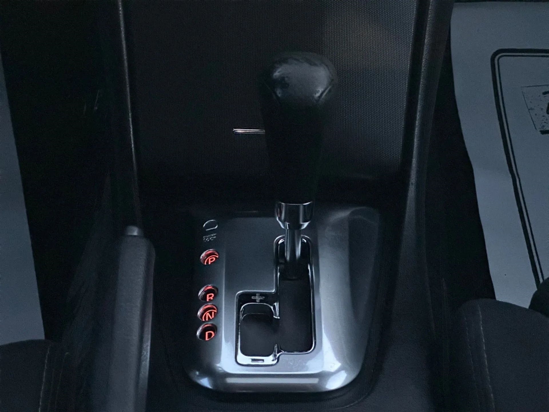 Nissan Altima 2dr Cpe V6 CVT 3.5 SR 2012