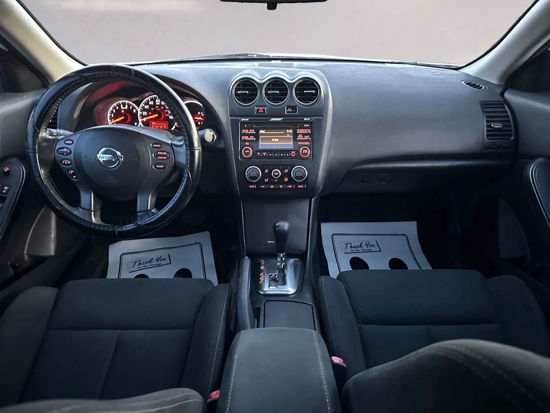 Nissan Altima 2dr Cpe V6 CVT 3.5 SR 2012