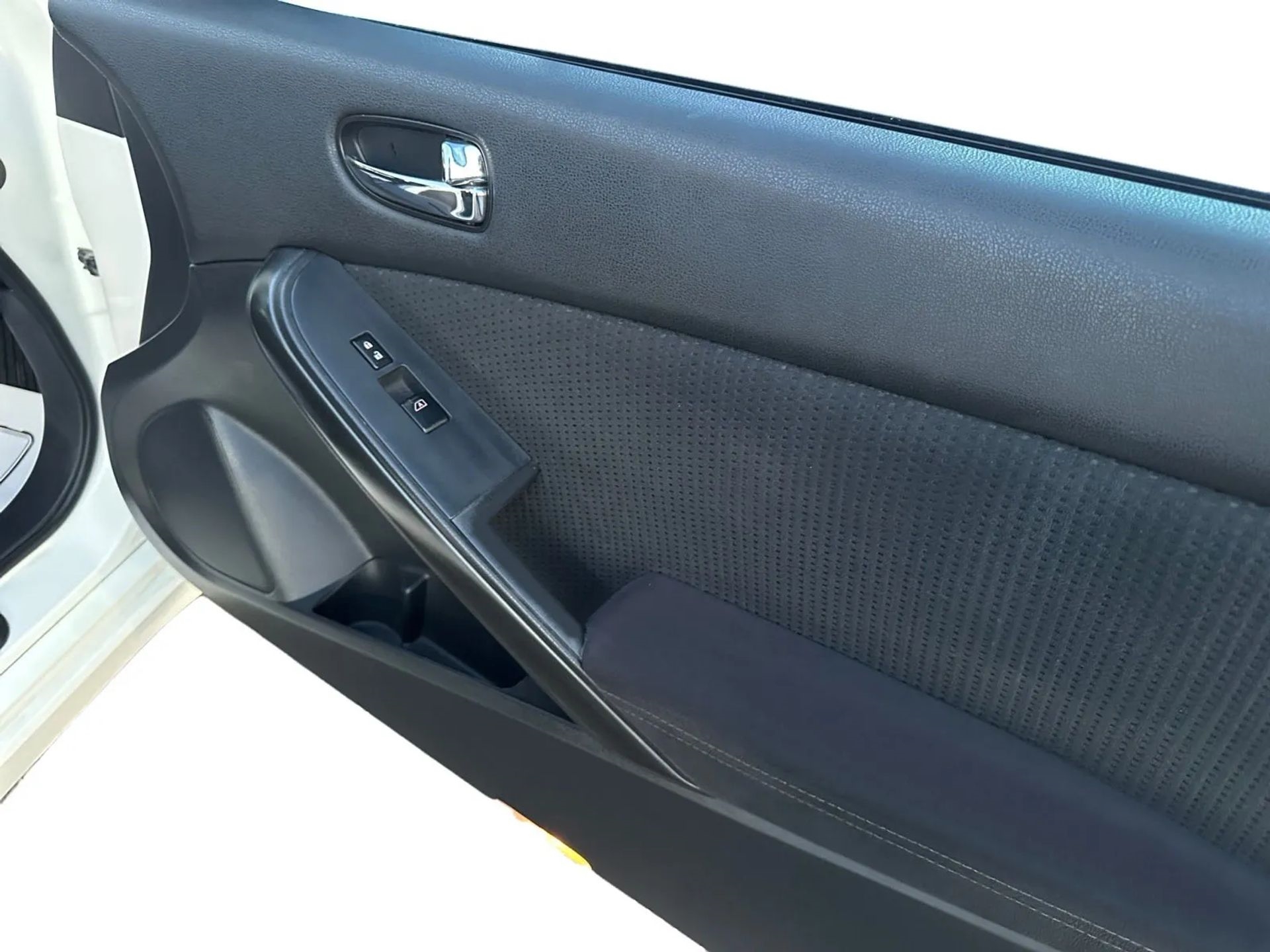 Nissan Altima 2dr Cpe V6 CVT 3.5 SR 2012