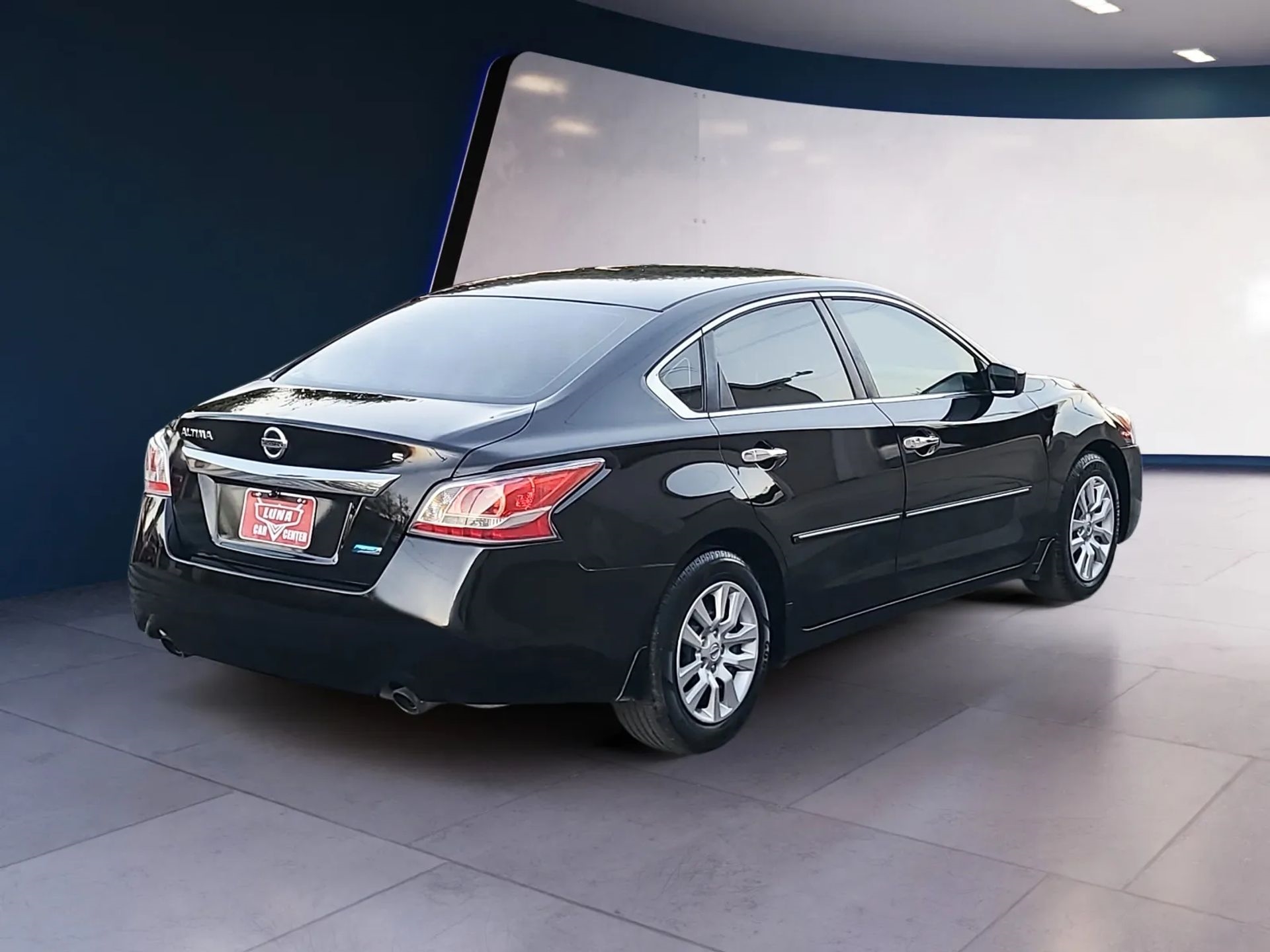 Nissan Altima 4dr Sdn I4 2.5 S 2014