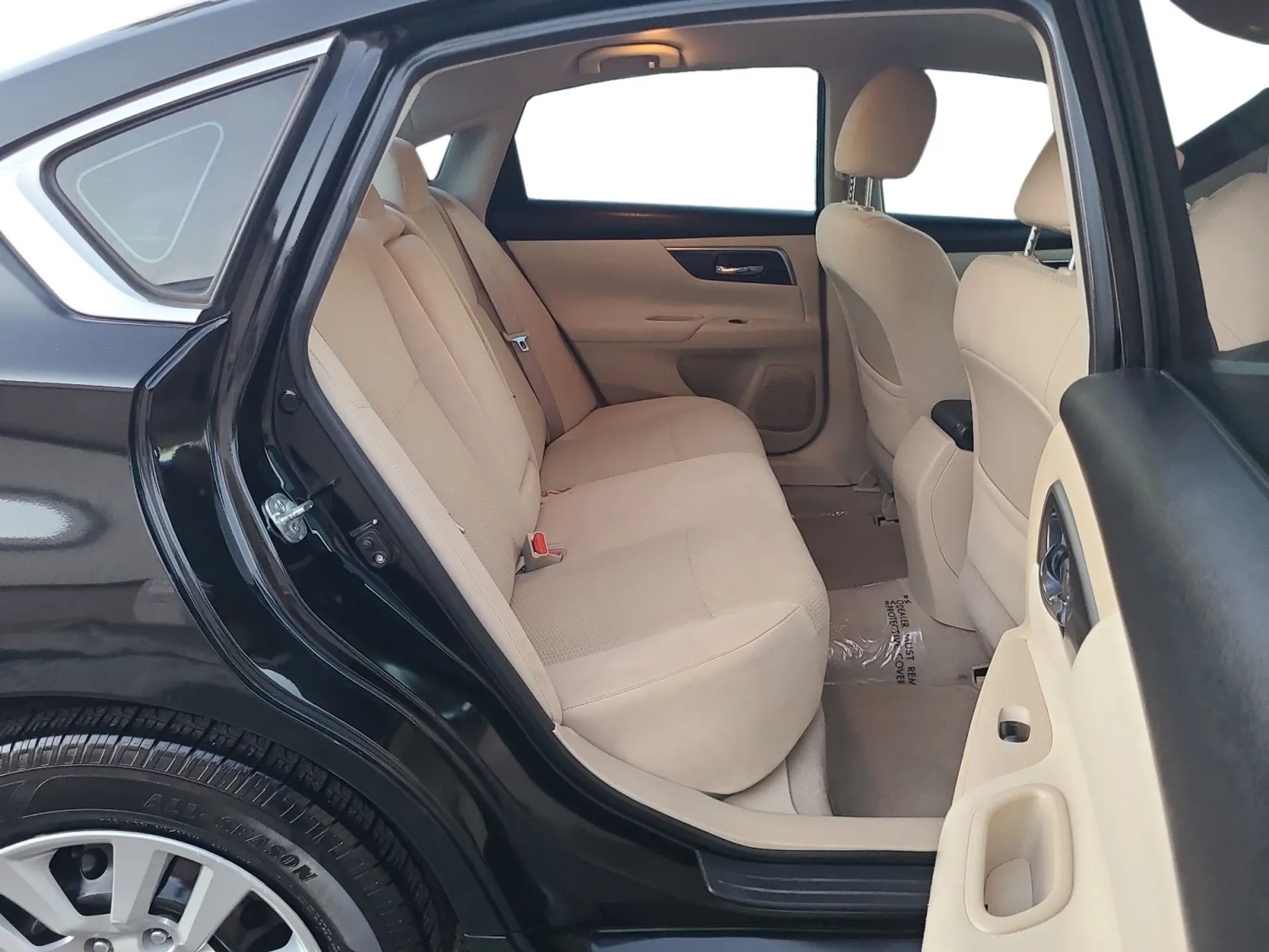 Nissan Altima 4dr Sdn I4 2.5 S 2014