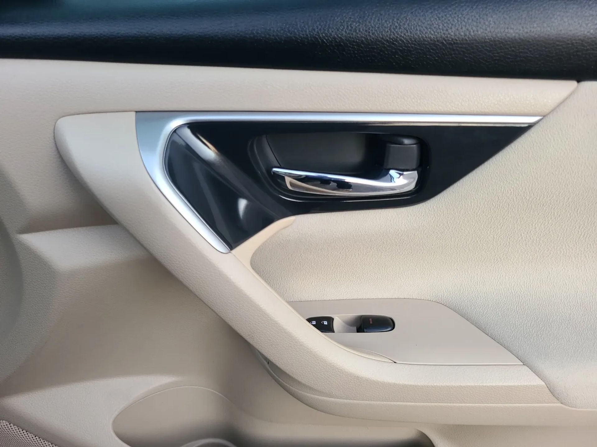 Nissan Altima 4dr Sdn I4 2.5 S 2014