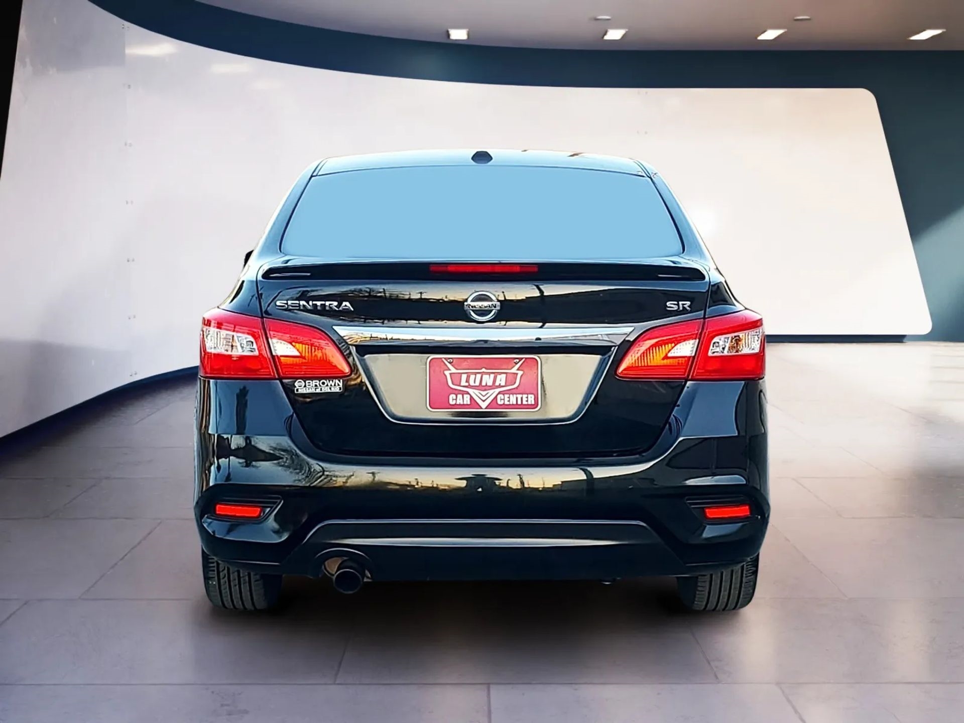 Nissan Sentra 4dr Sdn I4 CVT SR 2016