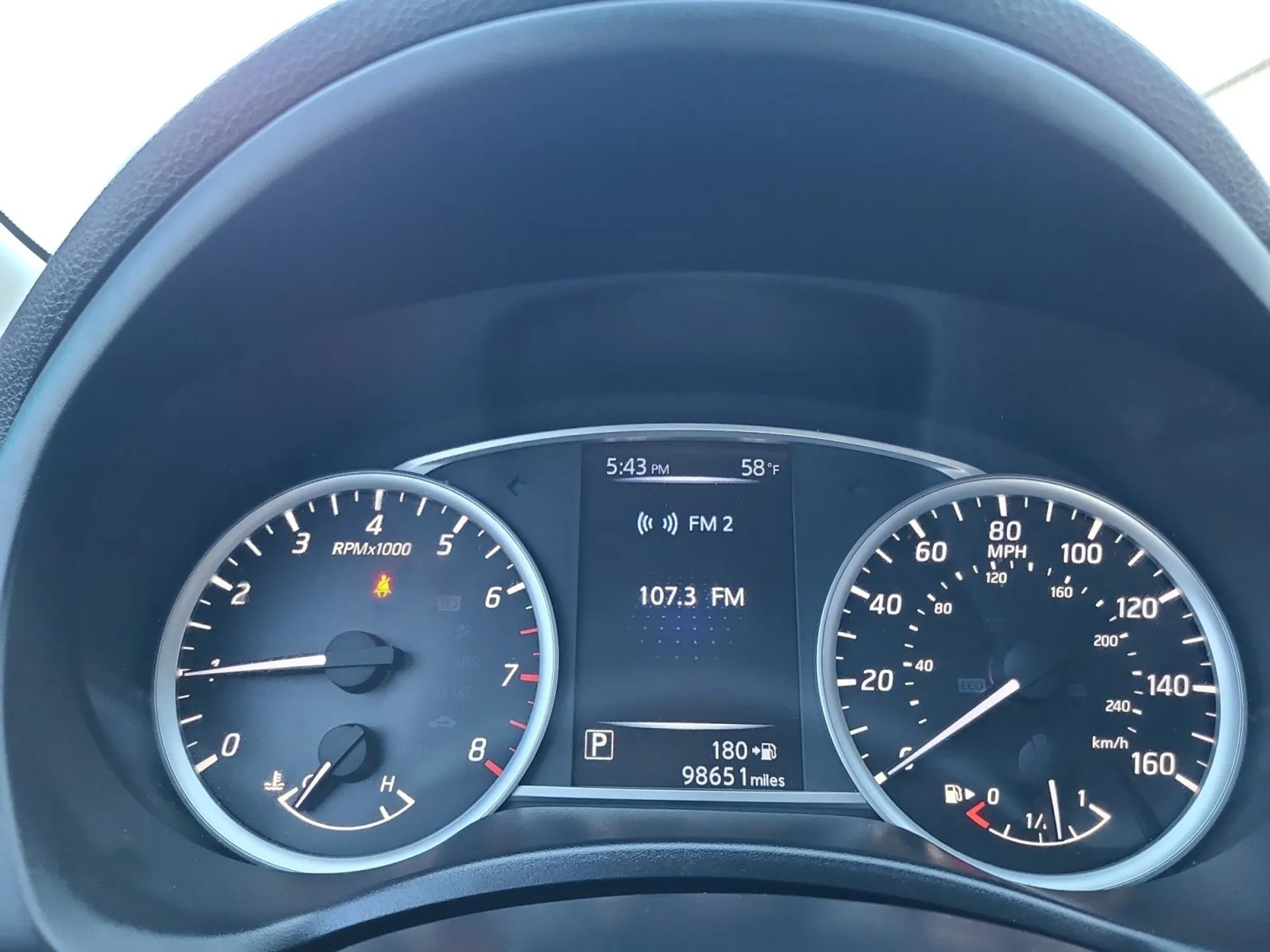 Nissan Sentra 4dr Sdn I4 CVT SR 2016