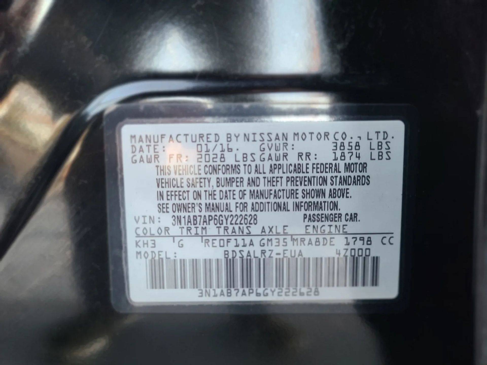 Nissan Sentra 4dr Sdn I4 CVT SR 2016
