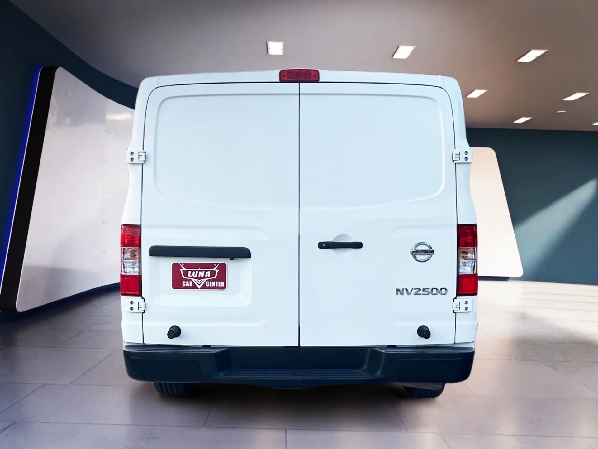 Nissan NV Cargo NV2500 HD Standard Roof V6 S 2020