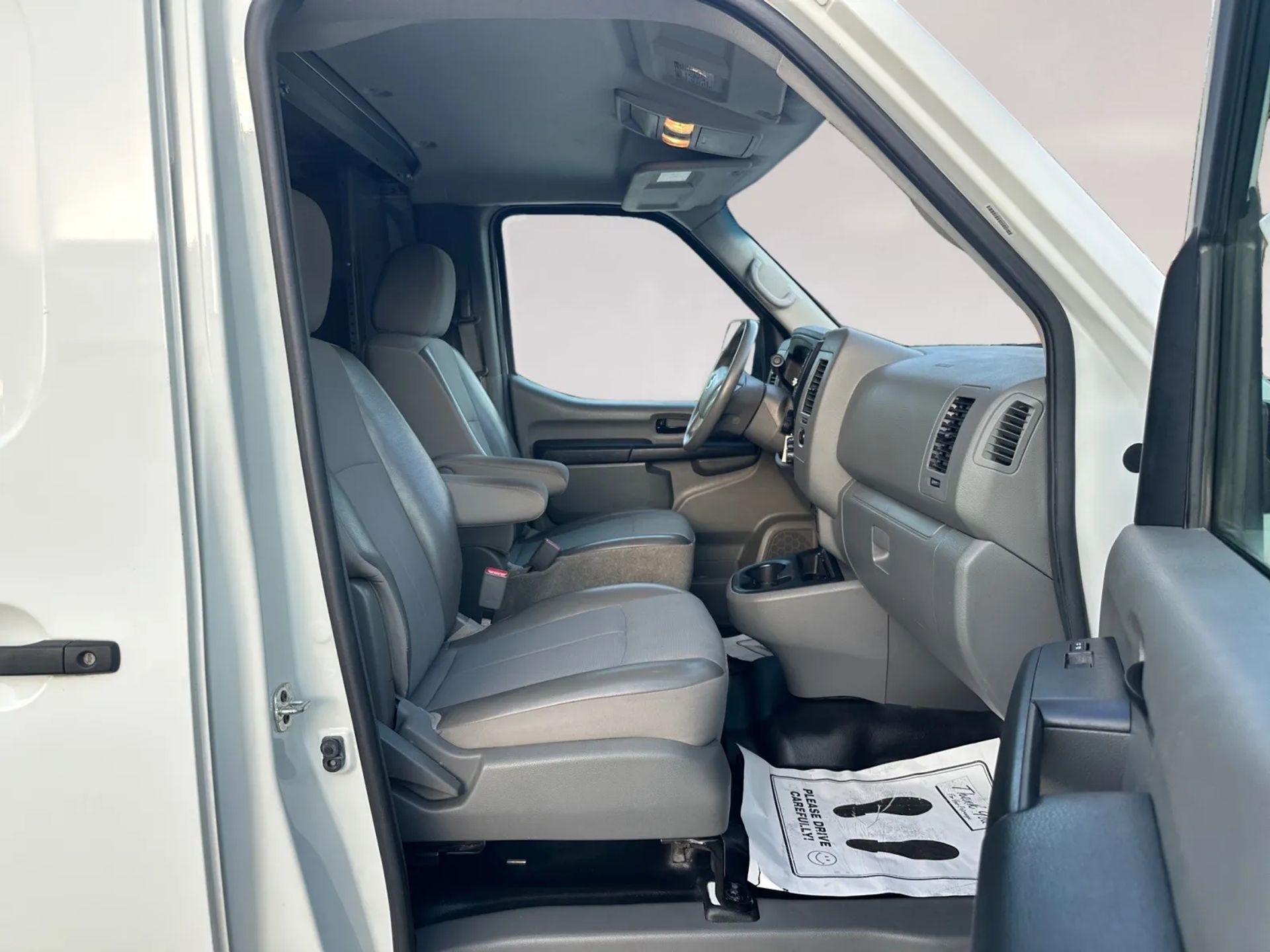 Nissan NV Cargo NV2500 HD Standard Roof V6 S 2020
