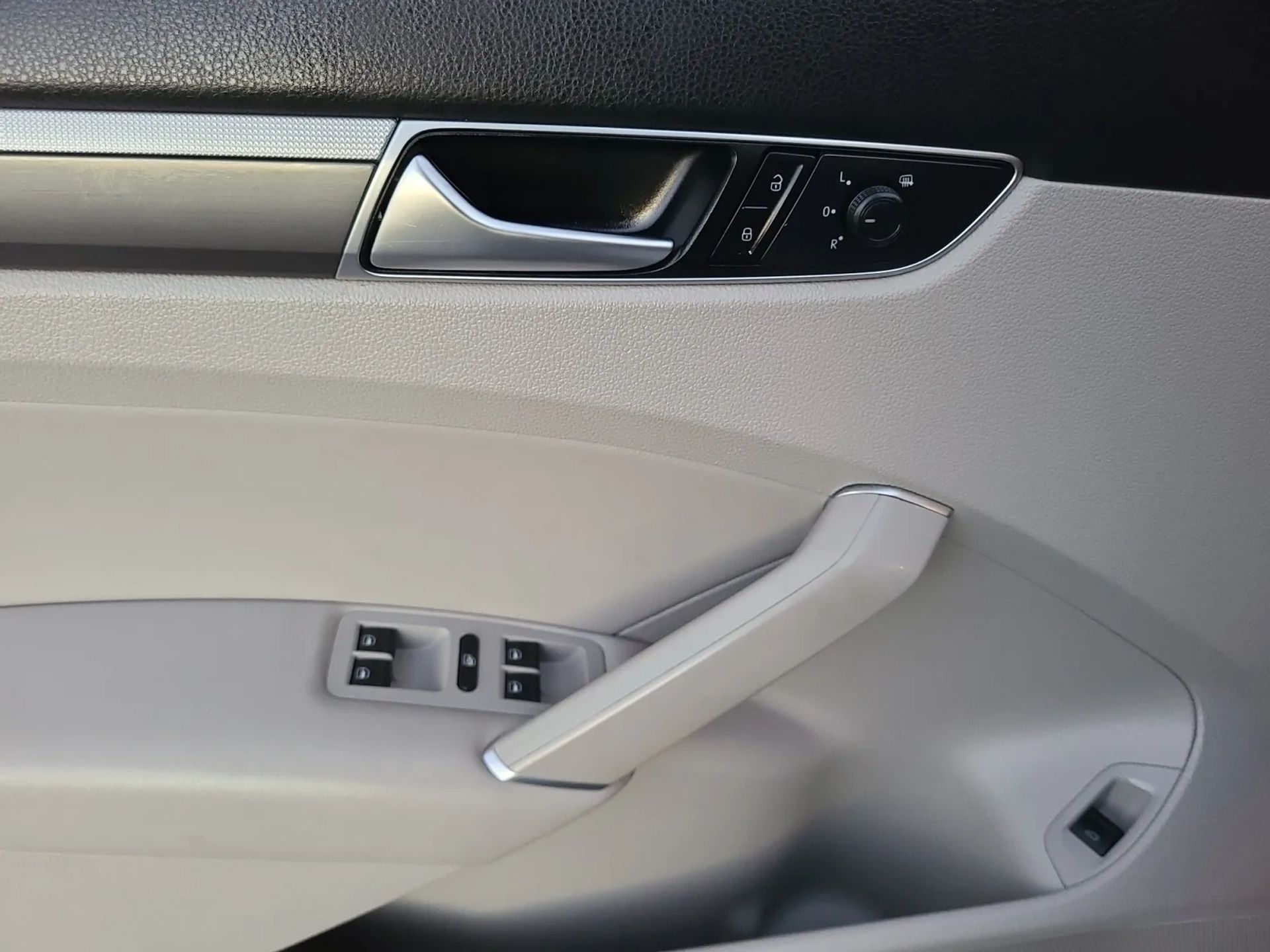 Volkswagen Passat 2.0T S Auto 2018