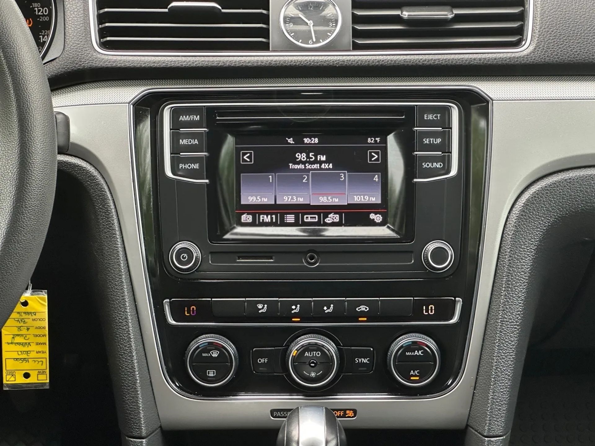 Volkswagen Passat 4dr Sdn 1.8T Auto S PZEV 2016