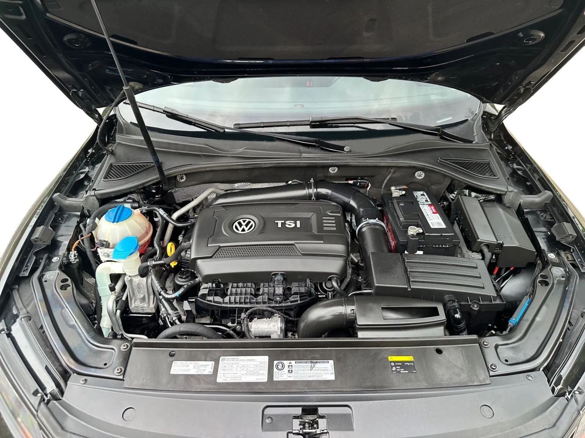 Volkswagen Passat 4dr Sdn 1.8T Auto S PZEV 2016