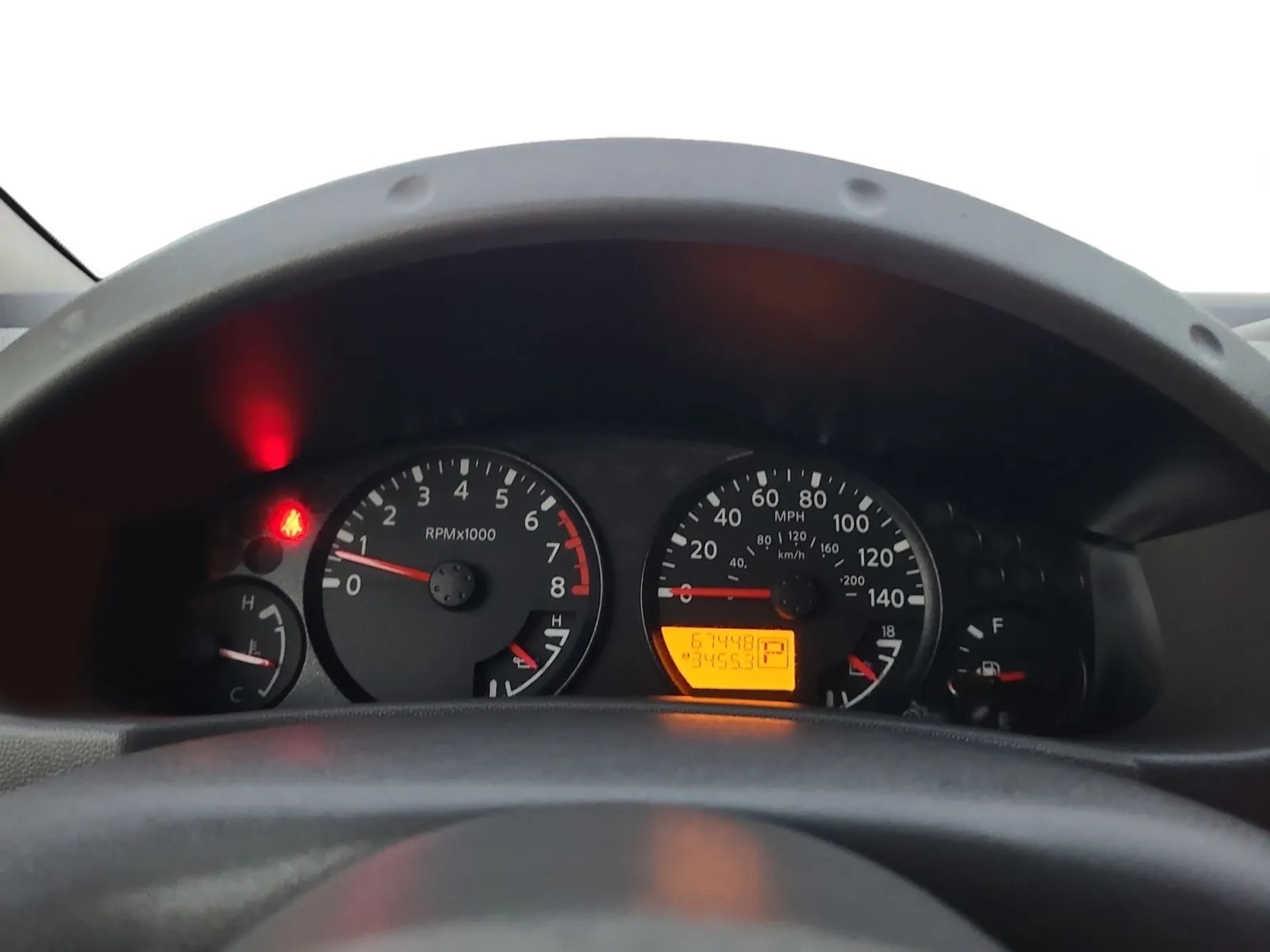 Nissan Frontier 2WD Crew Cab SWB Auto SV 2012