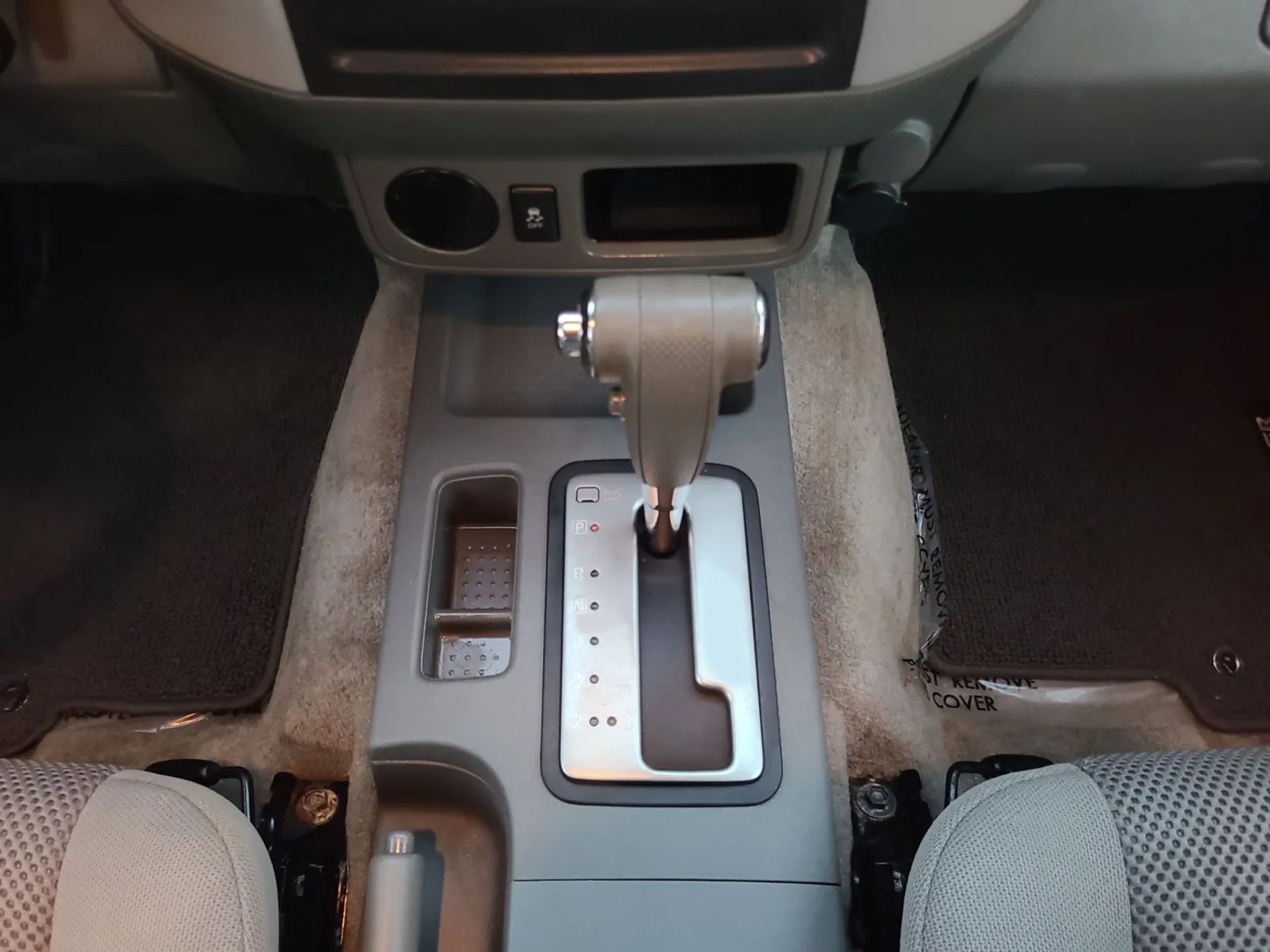Nissan Frontier 2WD Crew Cab SWB Auto SV 2012