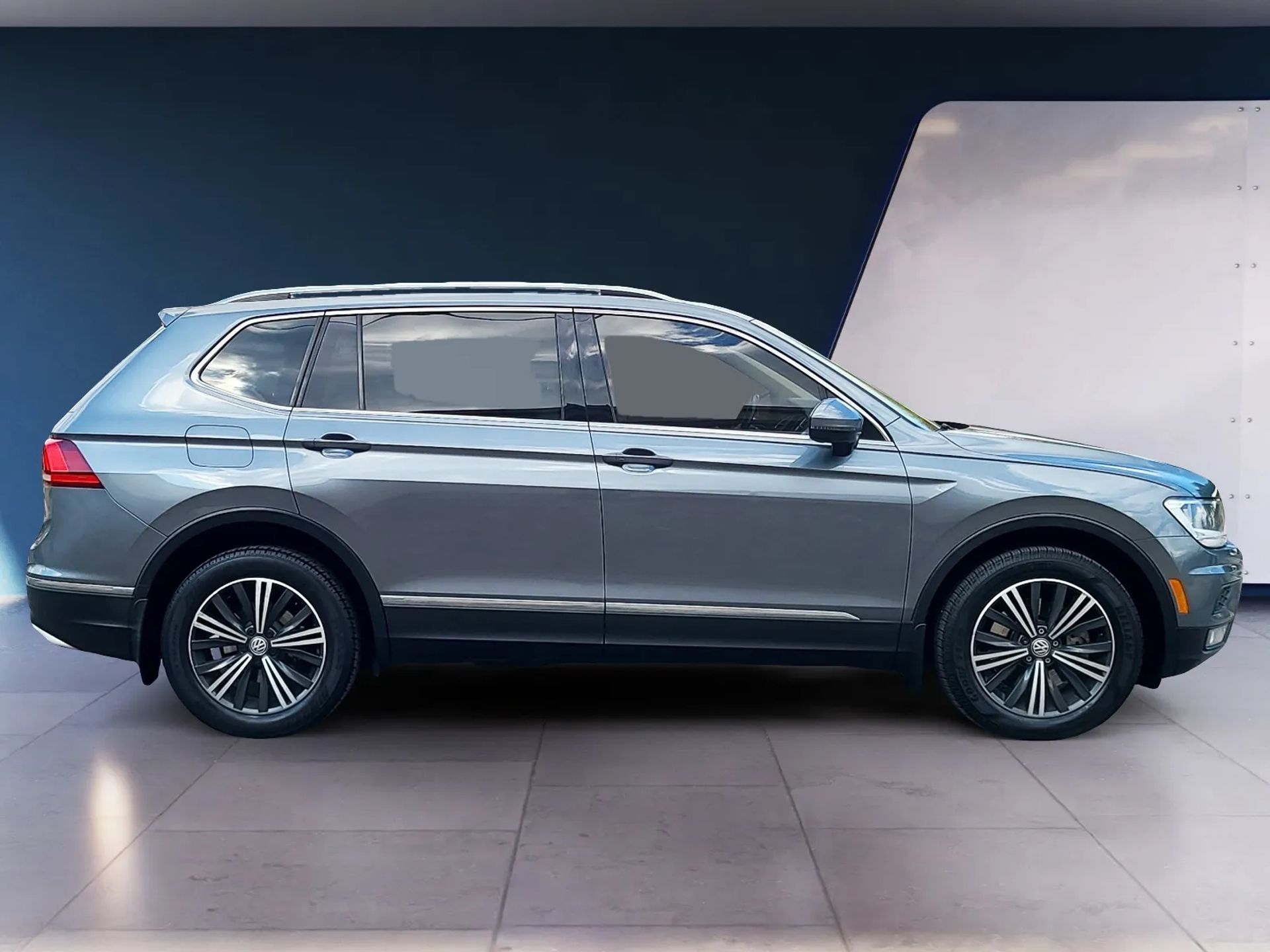 Volkswagen Tiguan 2.0T SEL FWD 2018